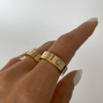 Kalın Taşlı Tasarım Gold Çelik Yüzük