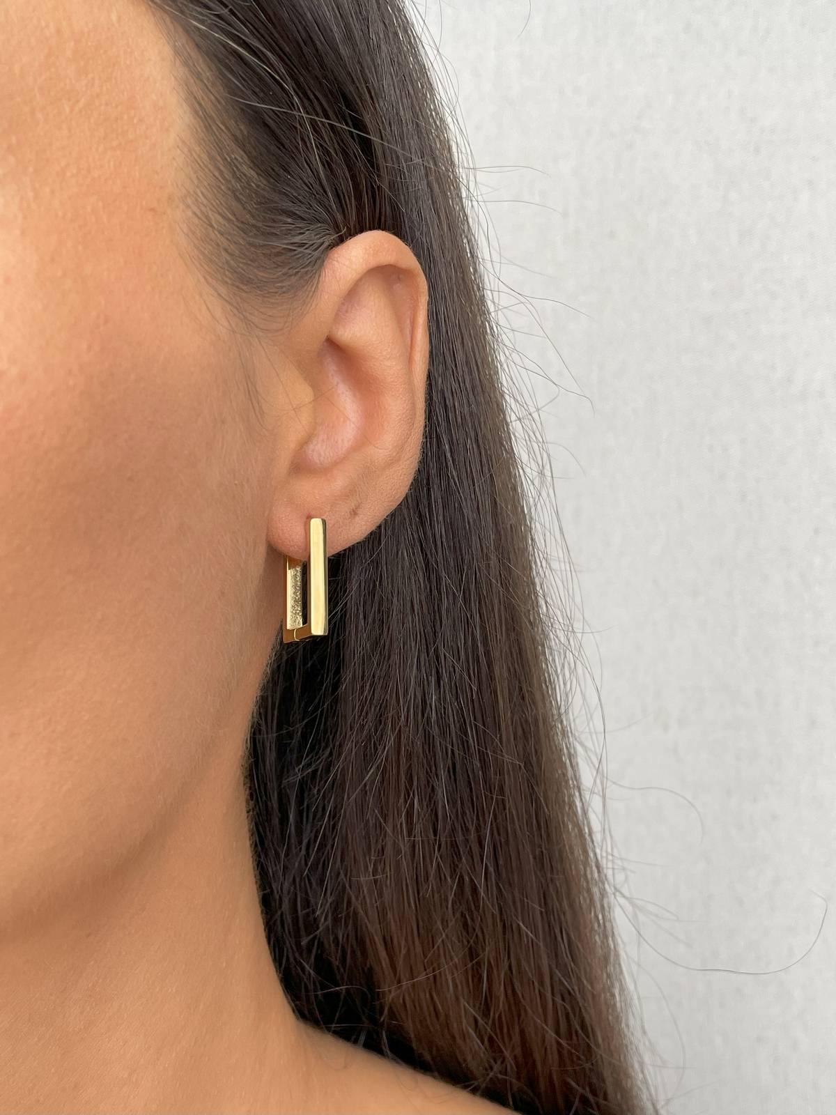 IMG_2575 Özel Seri Uzun Kare Gold Tasarım Küpe