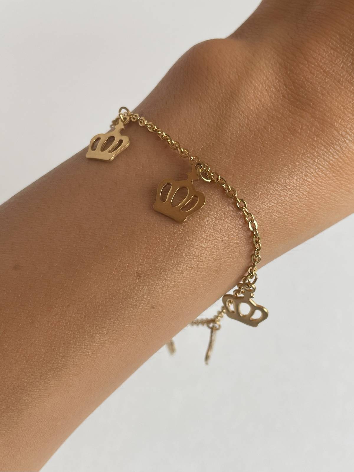 IMG_3326 Taç Desenli Ayarlanabilir Çelik Bileklik