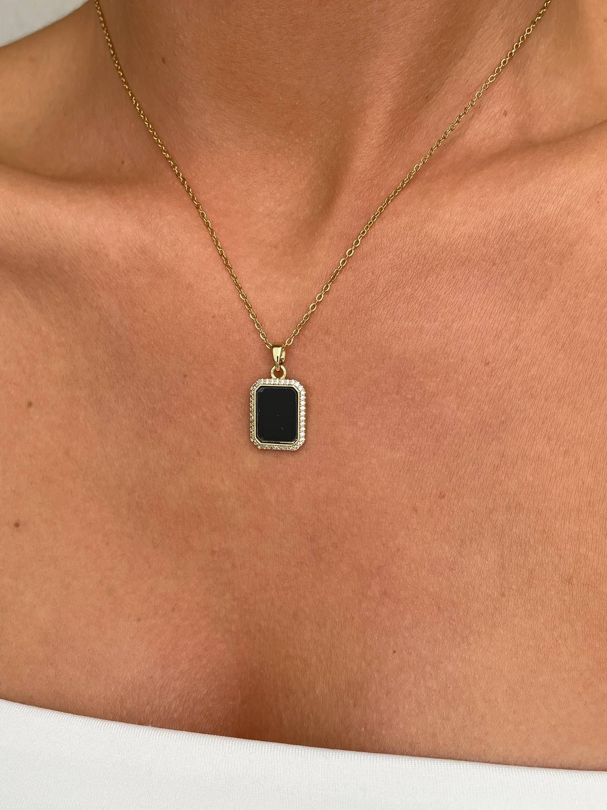 IMG_4318 Zirkon Taşlı Kare Tasarım Çelik Kolye