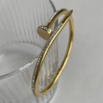 Zirkon Taşlı Çivi Tasarım Gold Çelik Kelepçe Bileklik