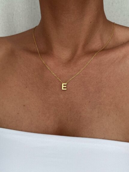 Çelik Minimal E Harfli Kolye