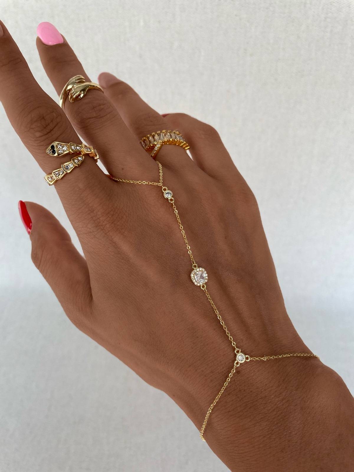 1689184667-64aee99b8114620003.jpg Özel Seri Baget Taşlı Kare Tasarım Şahmeran