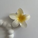 Krem Lotus Toka Büyük Boy 8cm
