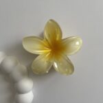 Sarı Lotus Toka Büyük Boy 8cm