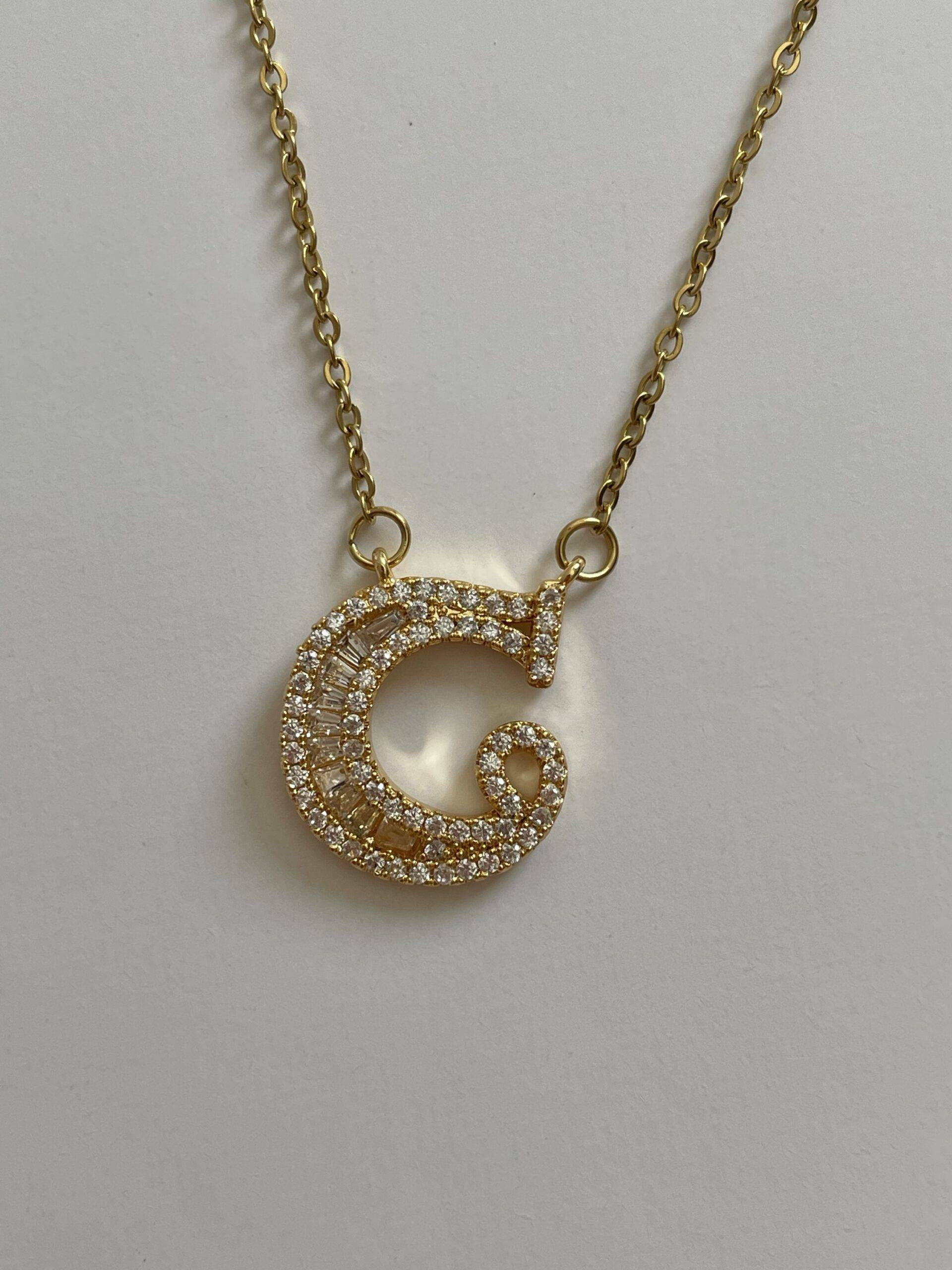 img_4431 Çelik Baget Taşlı C Harf Kolye