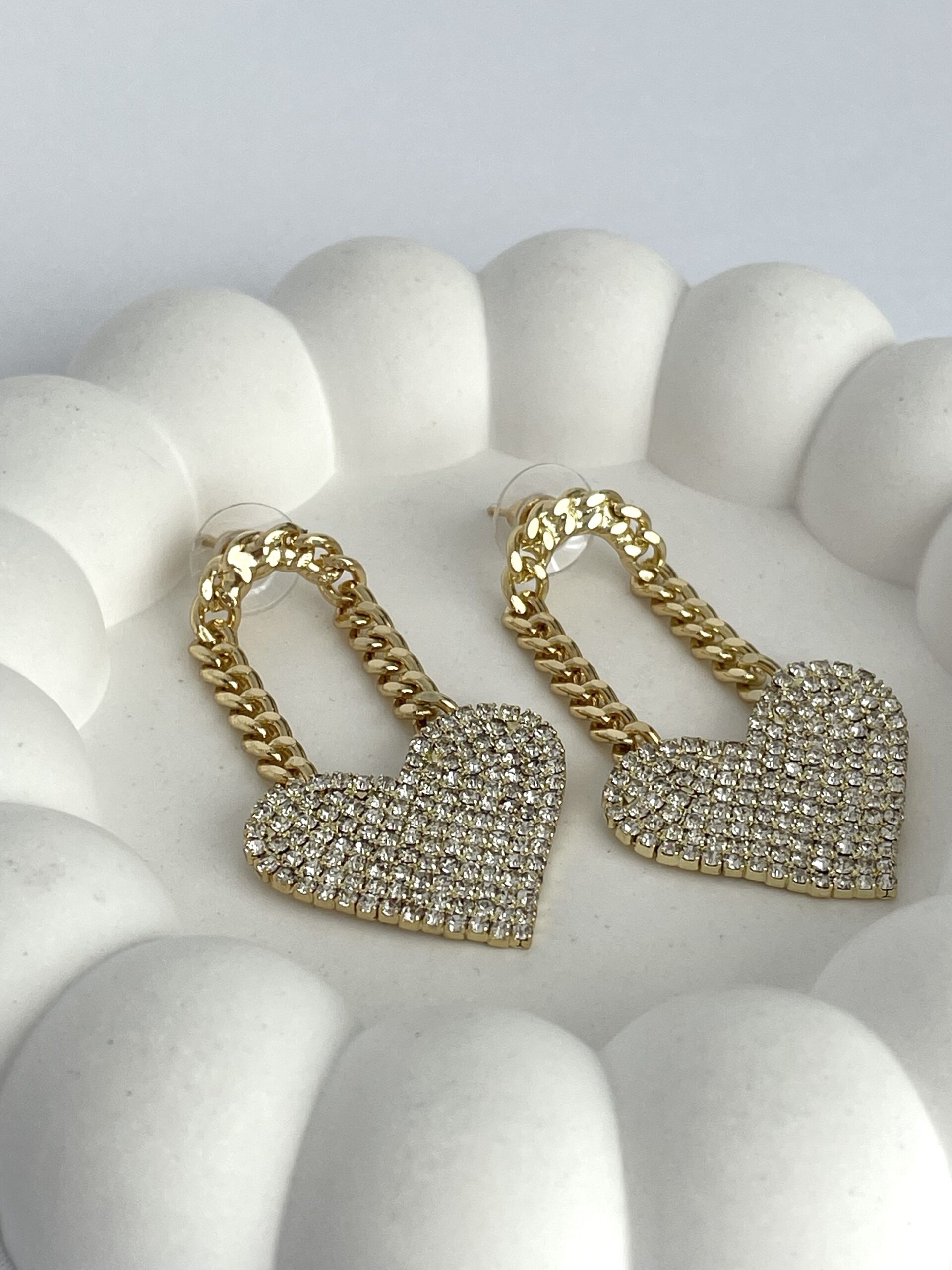 img_7338 Özel Seri Zirkon Taşlı Kalp Tasarım Küpe