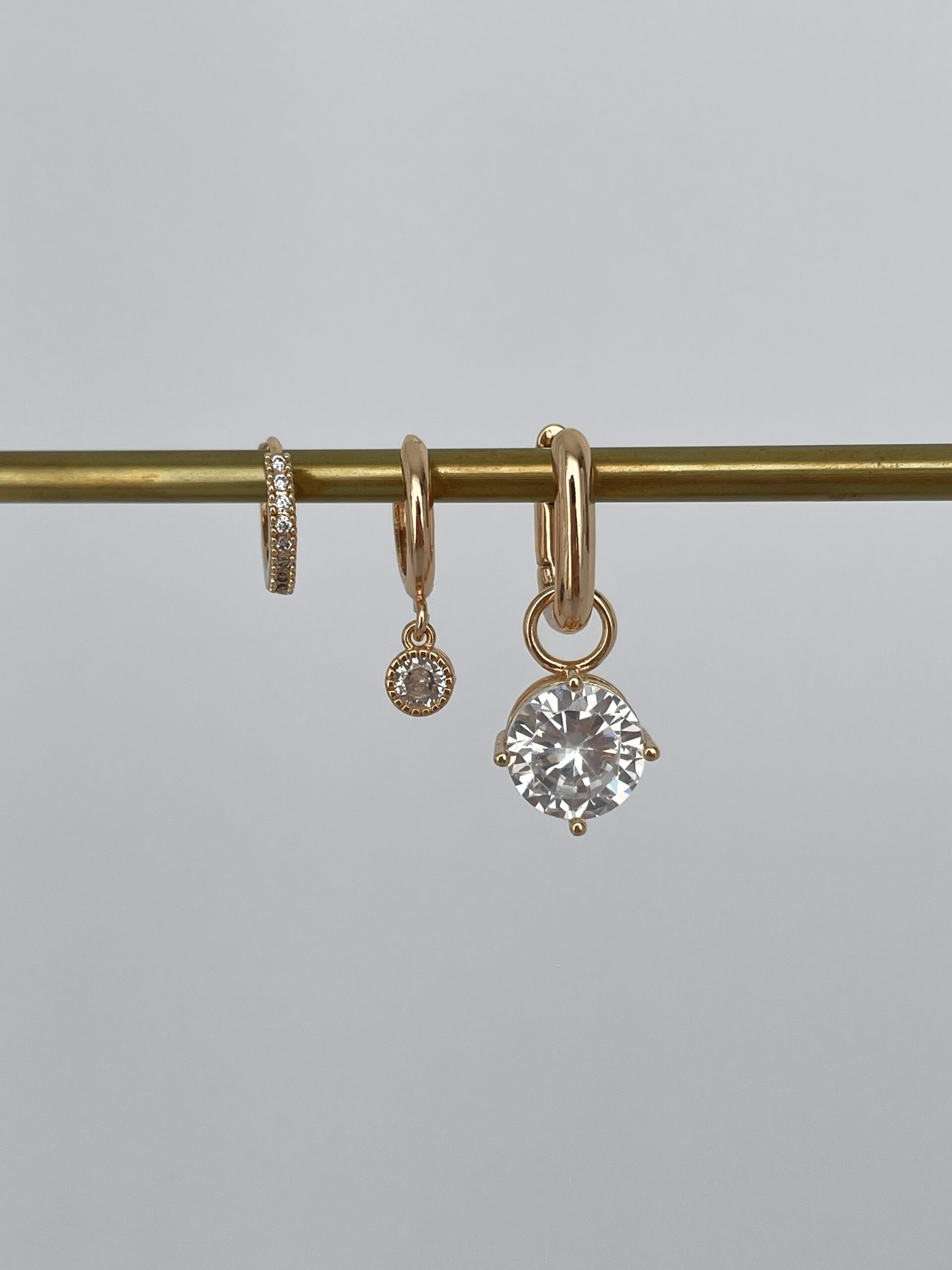 img_7450 Özel Seri Zirkon Taşlı Üçlü Gold Sarkıt Küpe Seti