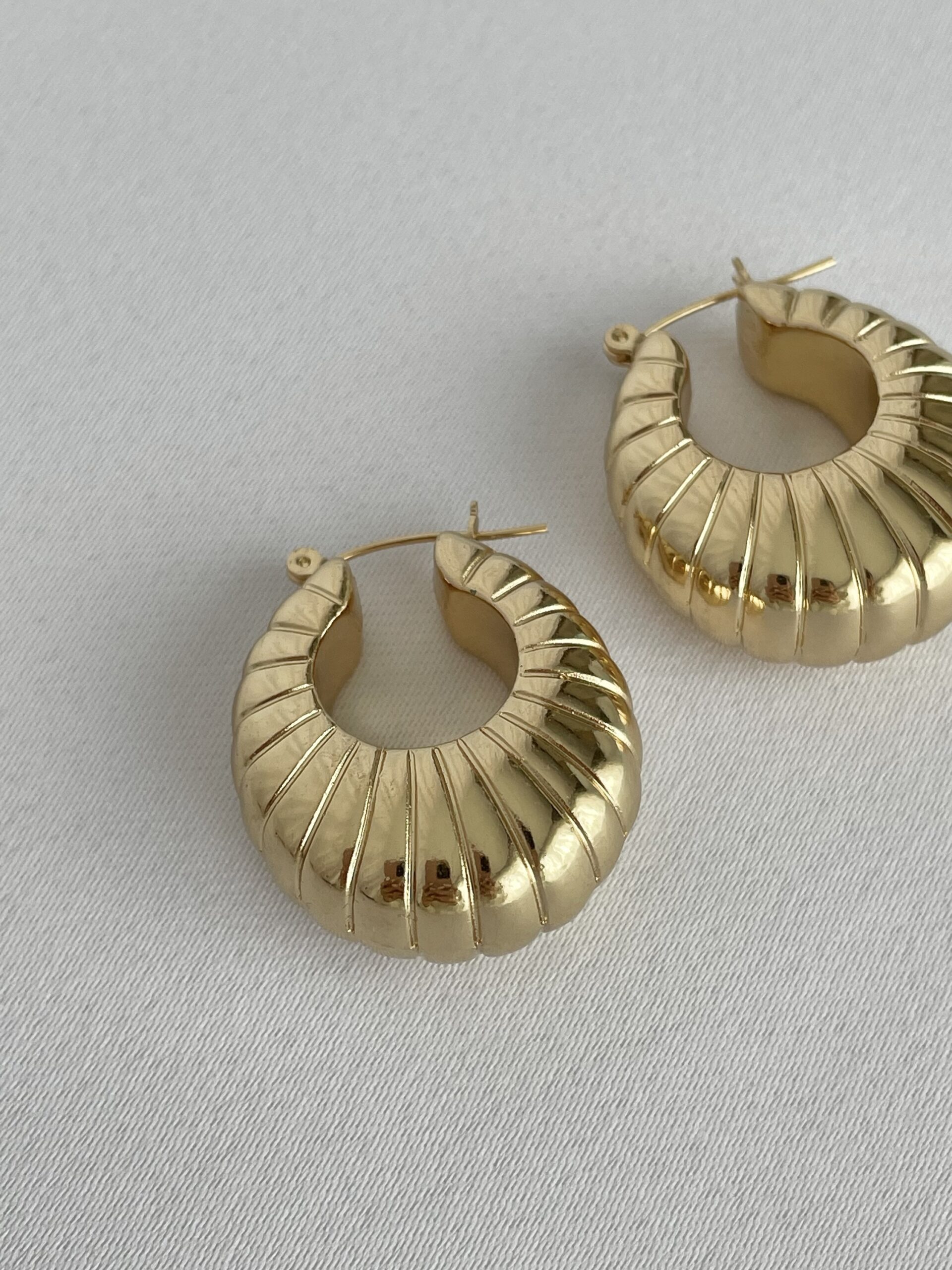 img_7708 Özel Seri Tasarım Gold Küpe