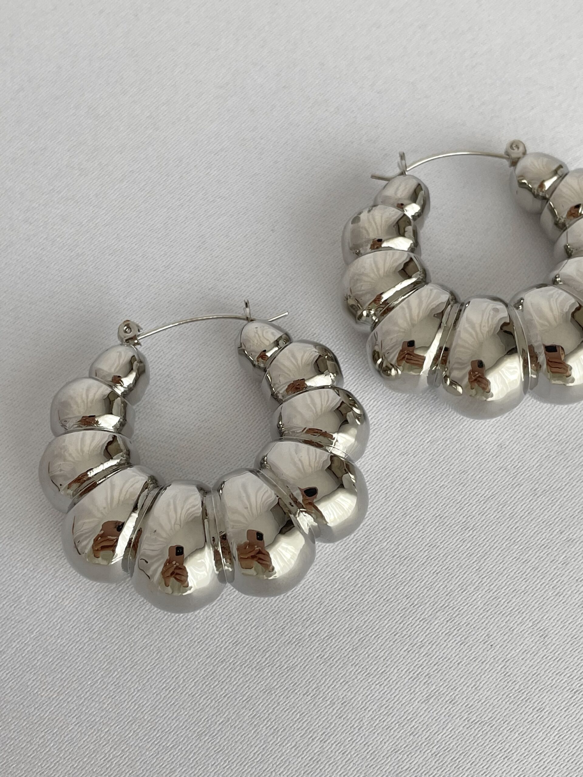 img_7718 Özel Seri Büyük Boy Papatya Tasarım Gümüş Küpe