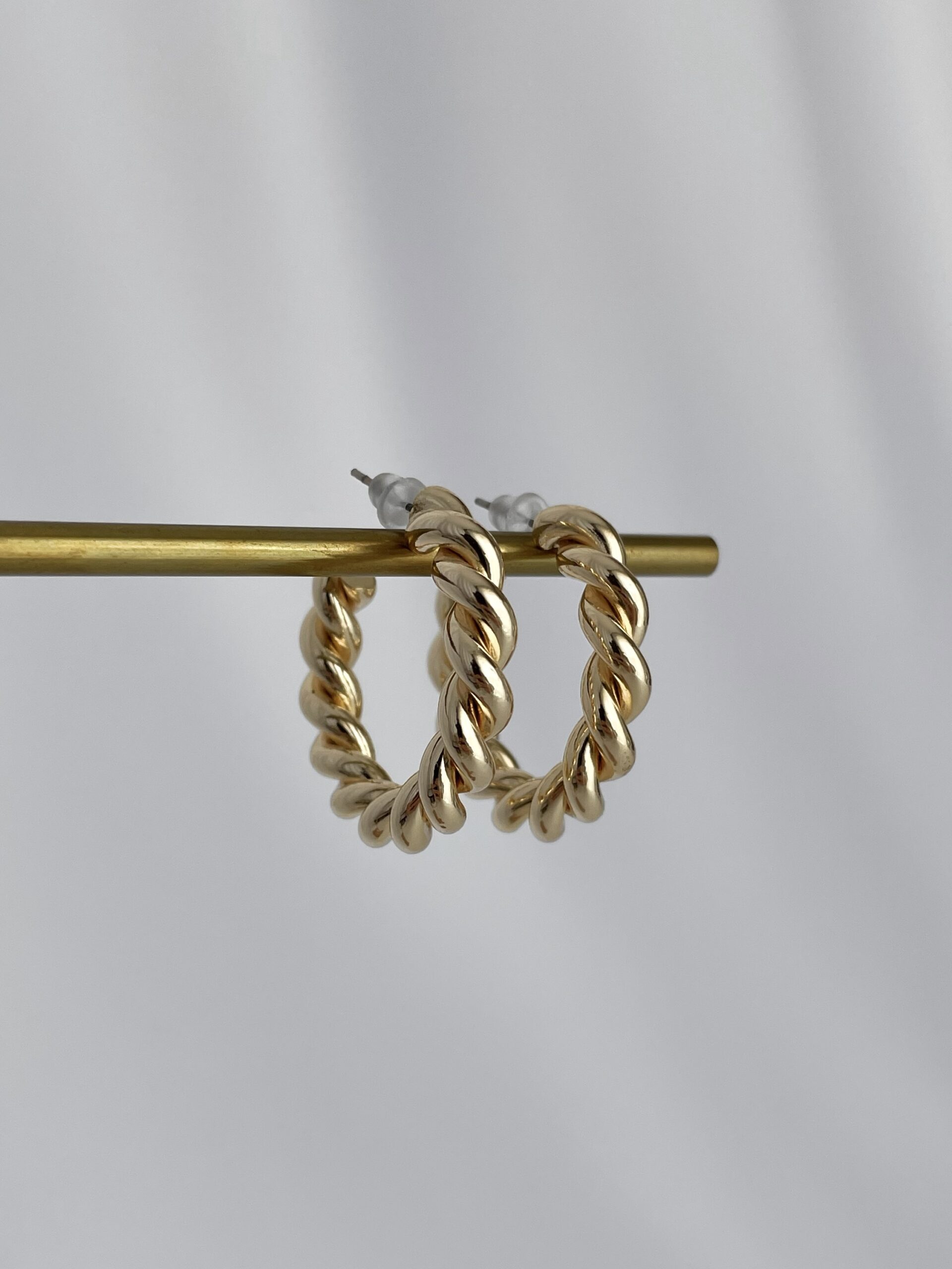 img_7829 Özel Seri Burgu Tasarım Gold Küpe