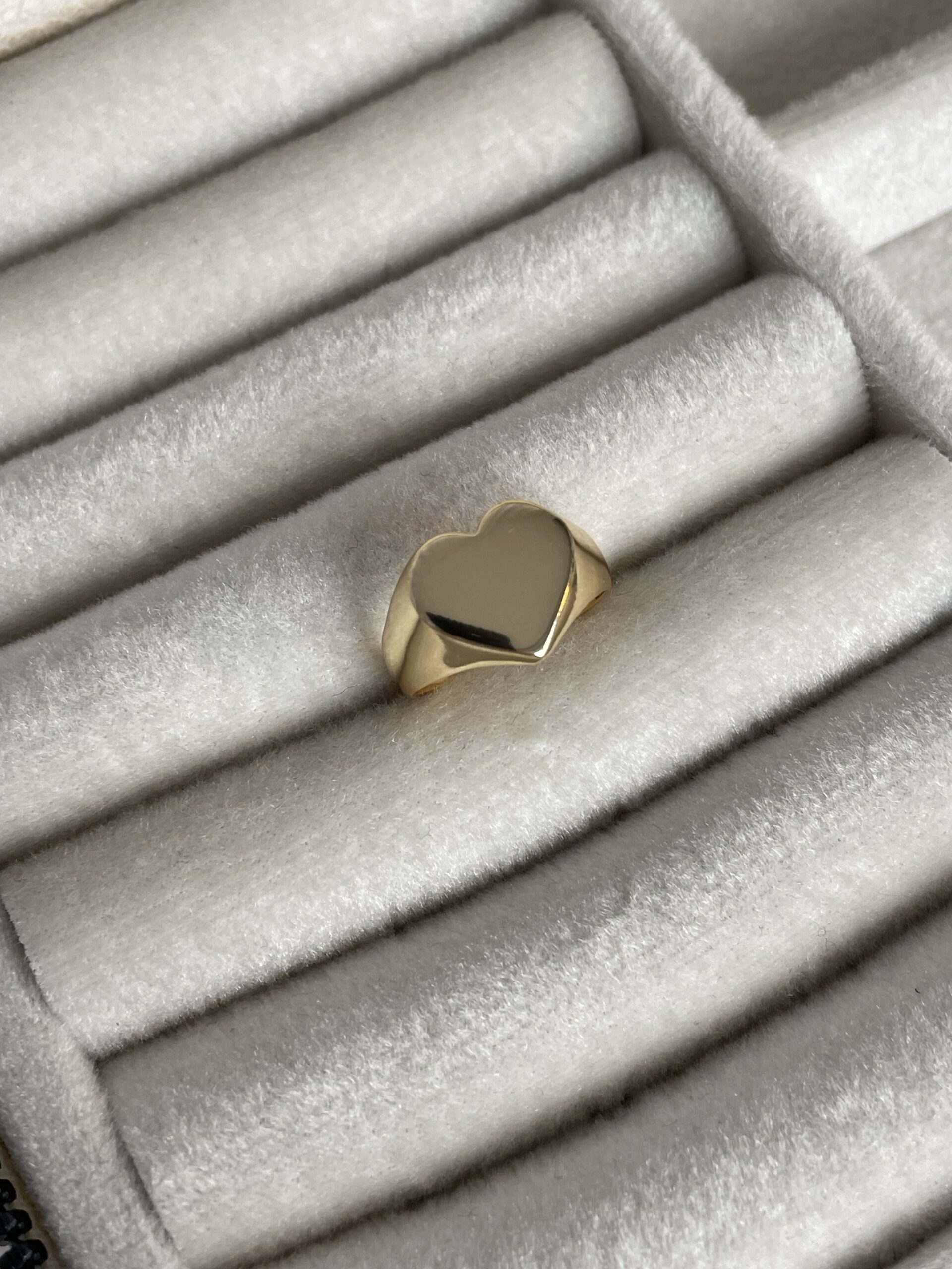 img_8391 Özel Seri Kalp Tasarım Ayarlanabilir Gold Şövalye Yüzük