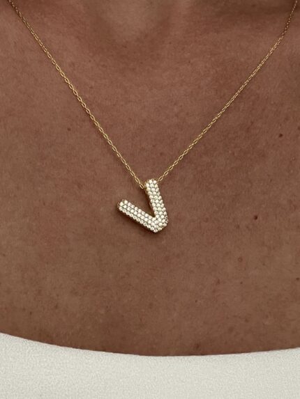 925 Gümüş Zirkon Taşlı V Harf Gold Kolye