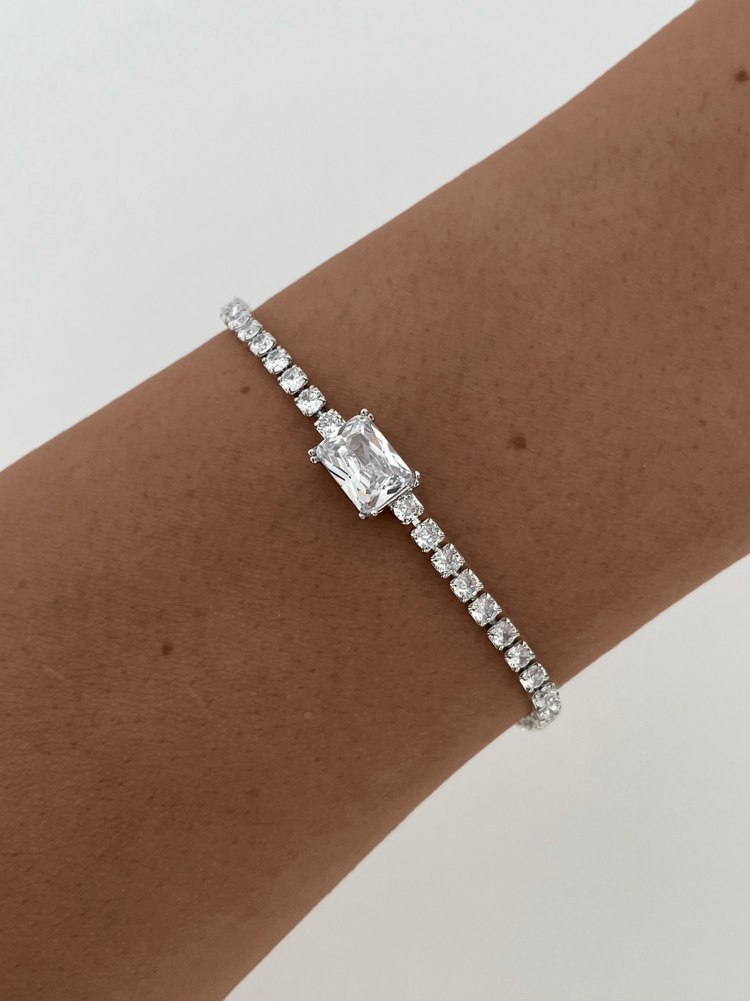 img_9261 Özel Seri Baget Tek Taş Su Yolu Bileklik