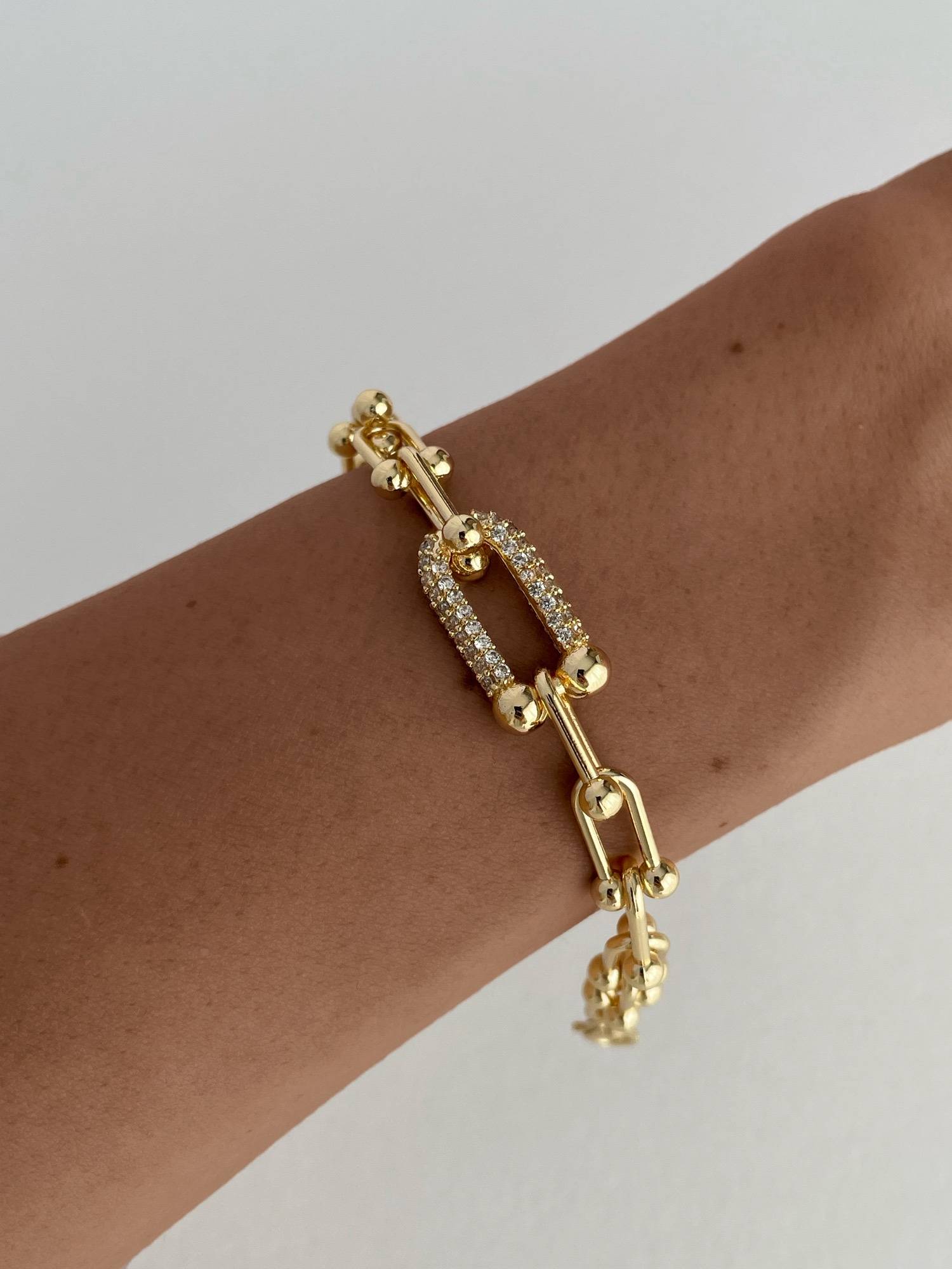 img_9882 Özel Seri Zirkon Taşlı Marka Gold Bileklik