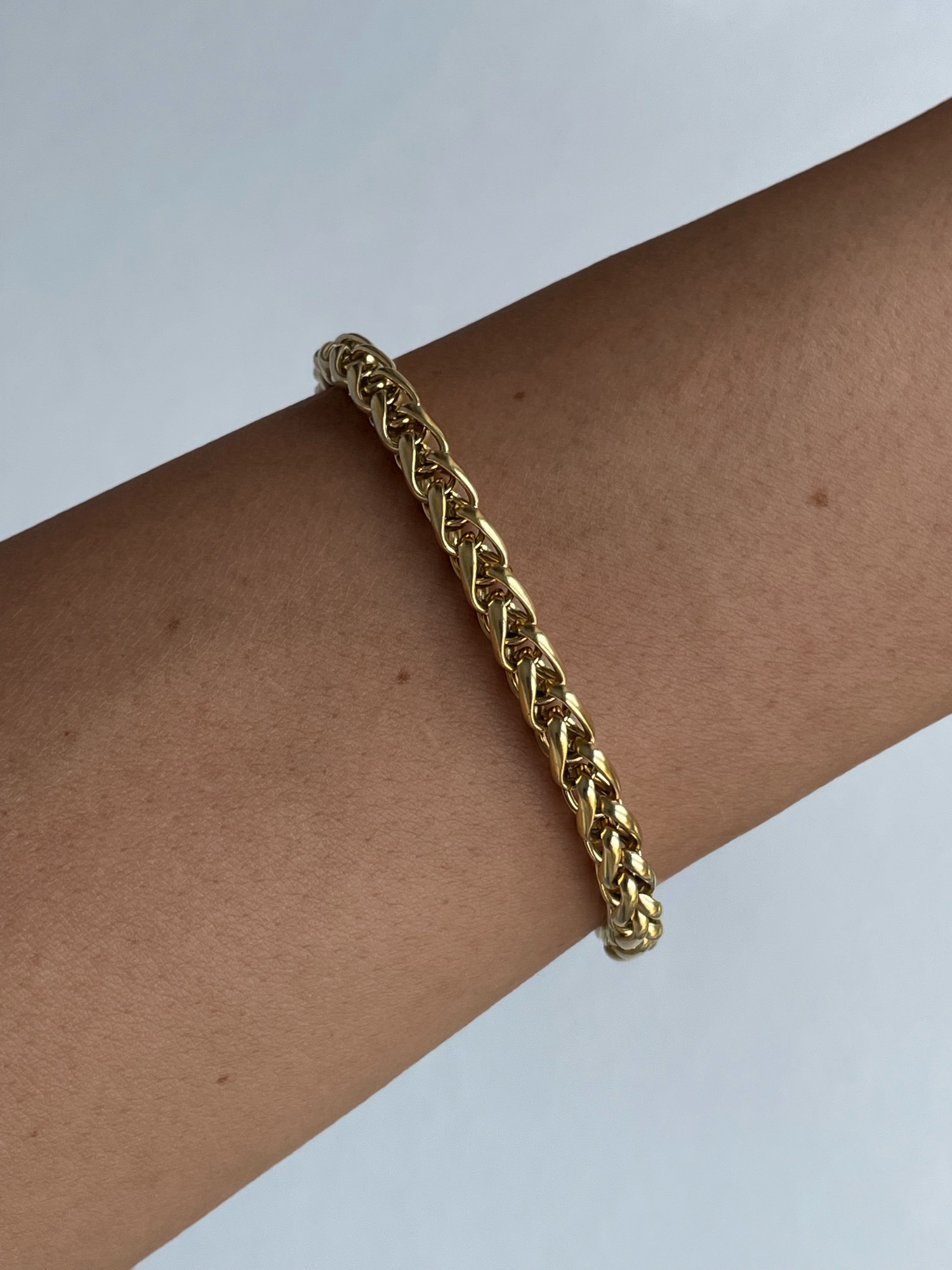 img_7961 Çelik Kalın Burgu Tasarım Gold Bileklik 4mm