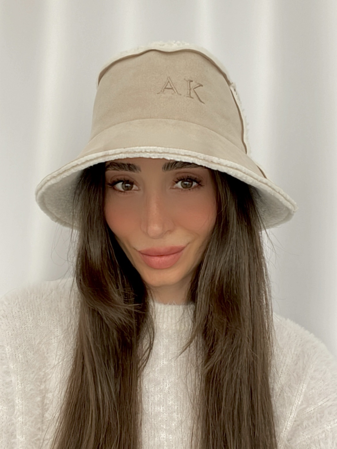 69a6ad0a-a0bd-4ad9-b294-57e2d606be66 Kişiye Özel Bej İçi Kürklü Bucket Şapka