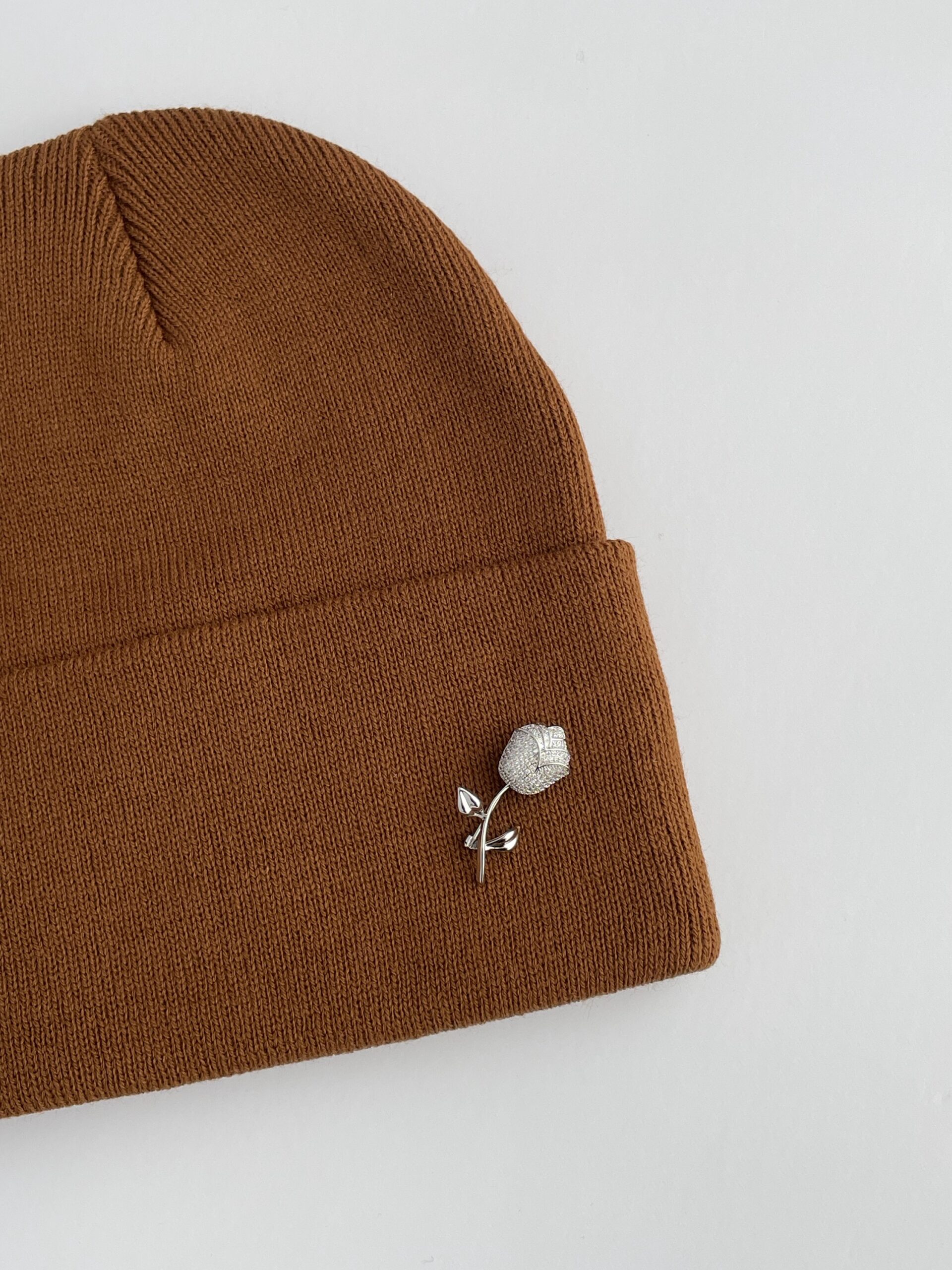 img_0683 Gül Desen Broşlu Kiremit Rengi Bere