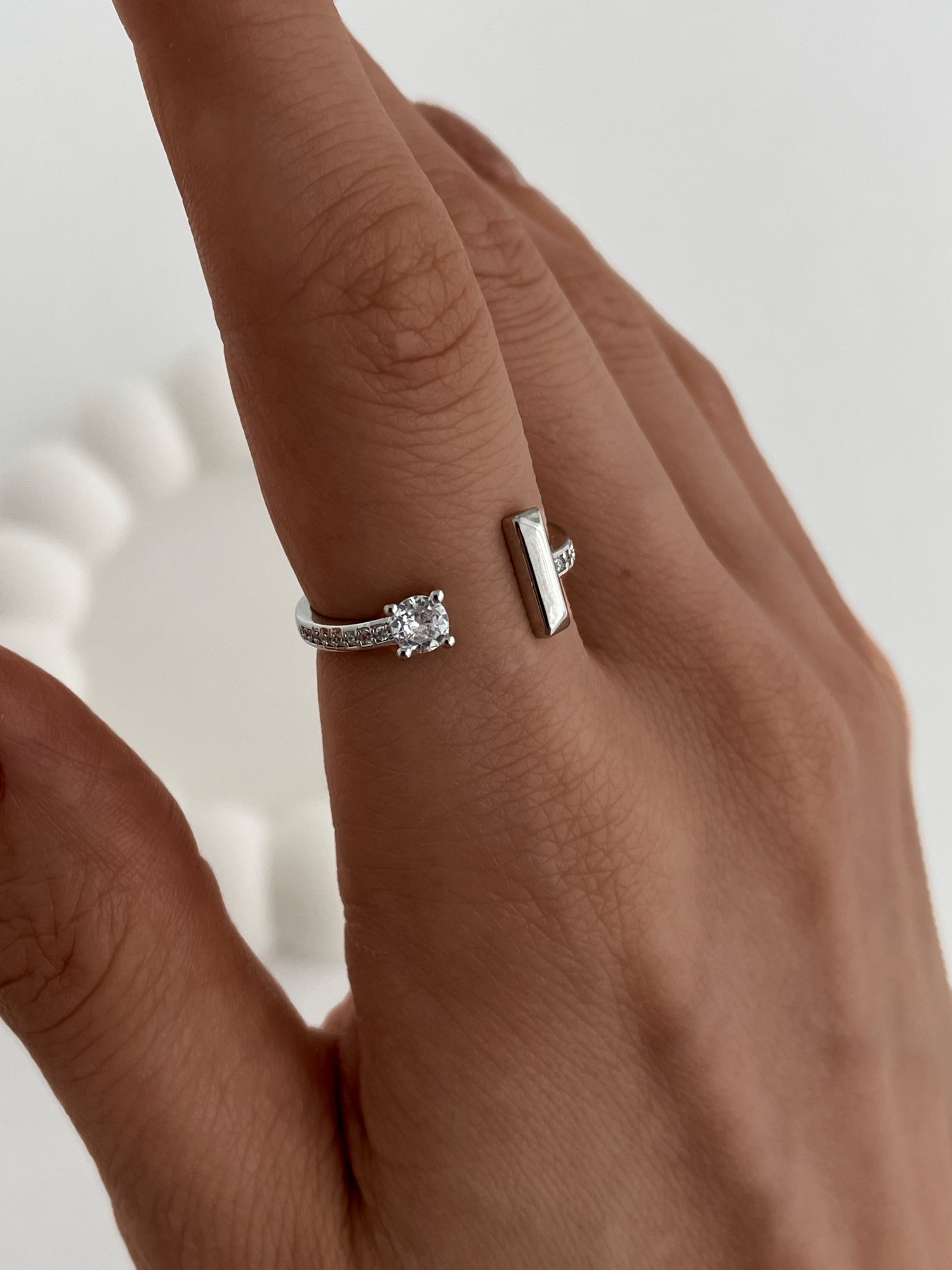 img_1817-1 Özel Seri Zirkon Taşlı T Tasarım Gümüş Ayarlanabilir Yüzük