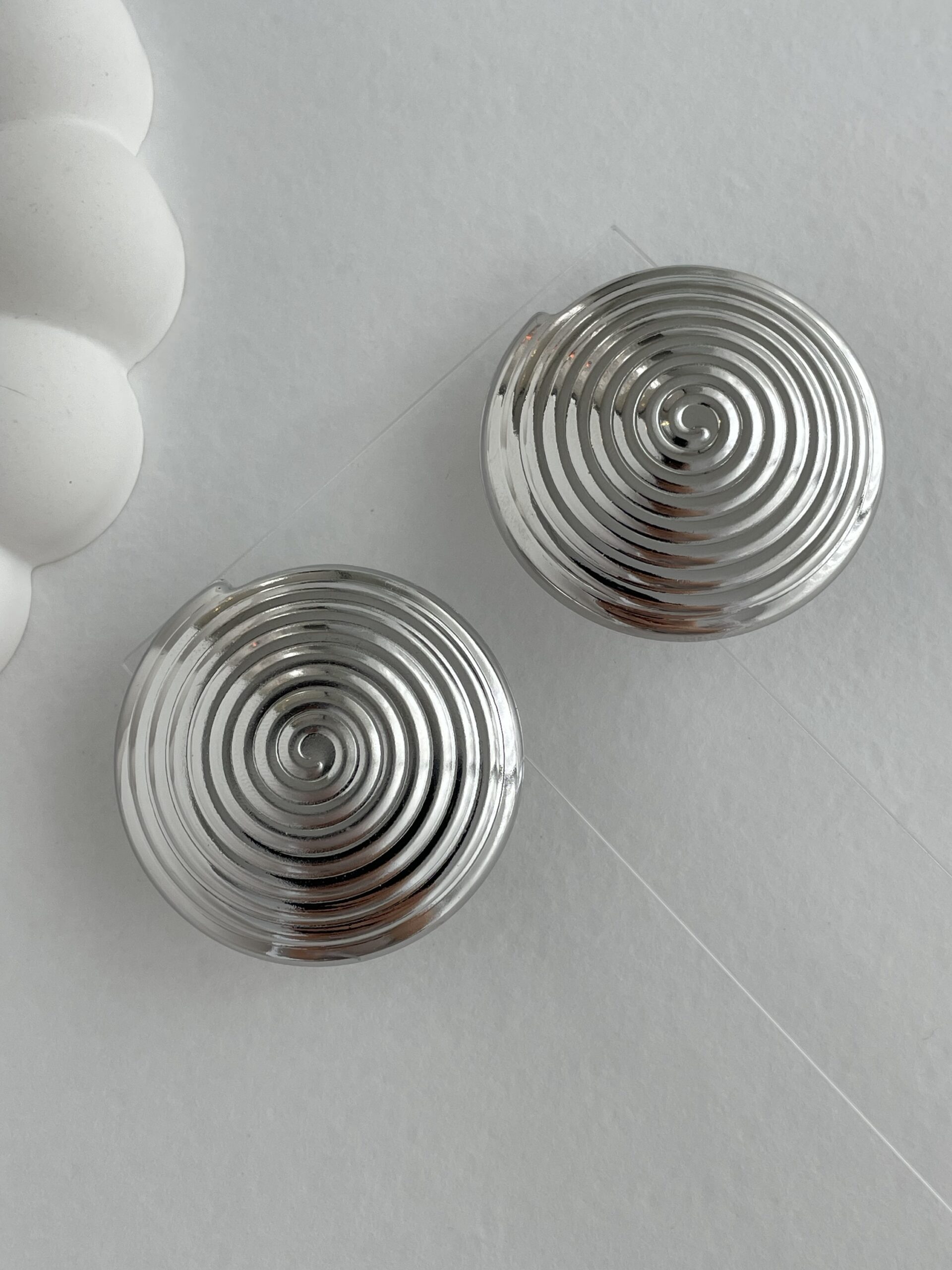 img_2400 Özel Seri Sarmal Desen Büyük Gümüş Küpe 4cm