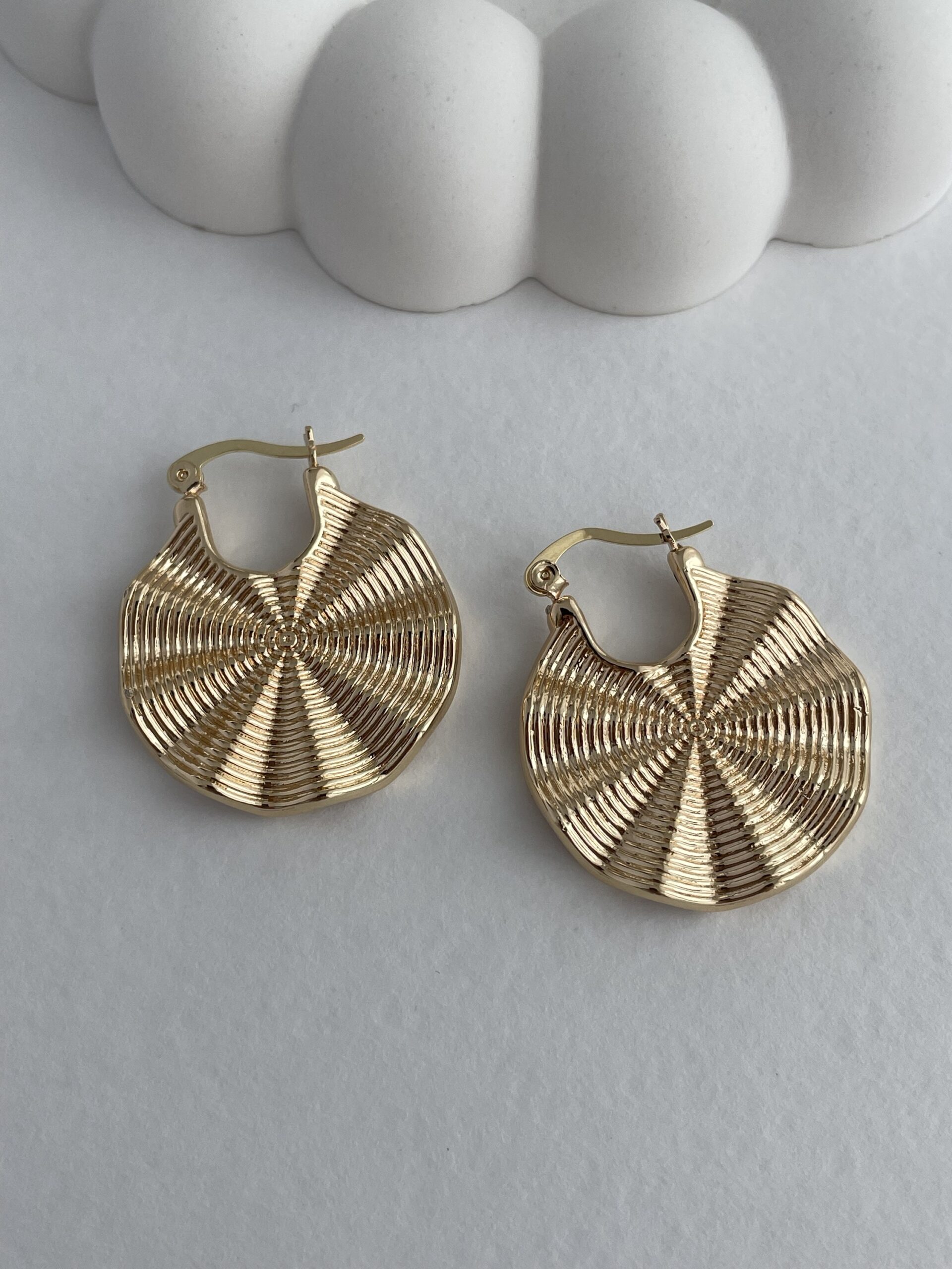 img_2864 Özel Seri Geometrik Desen Büyük Gold Küpe