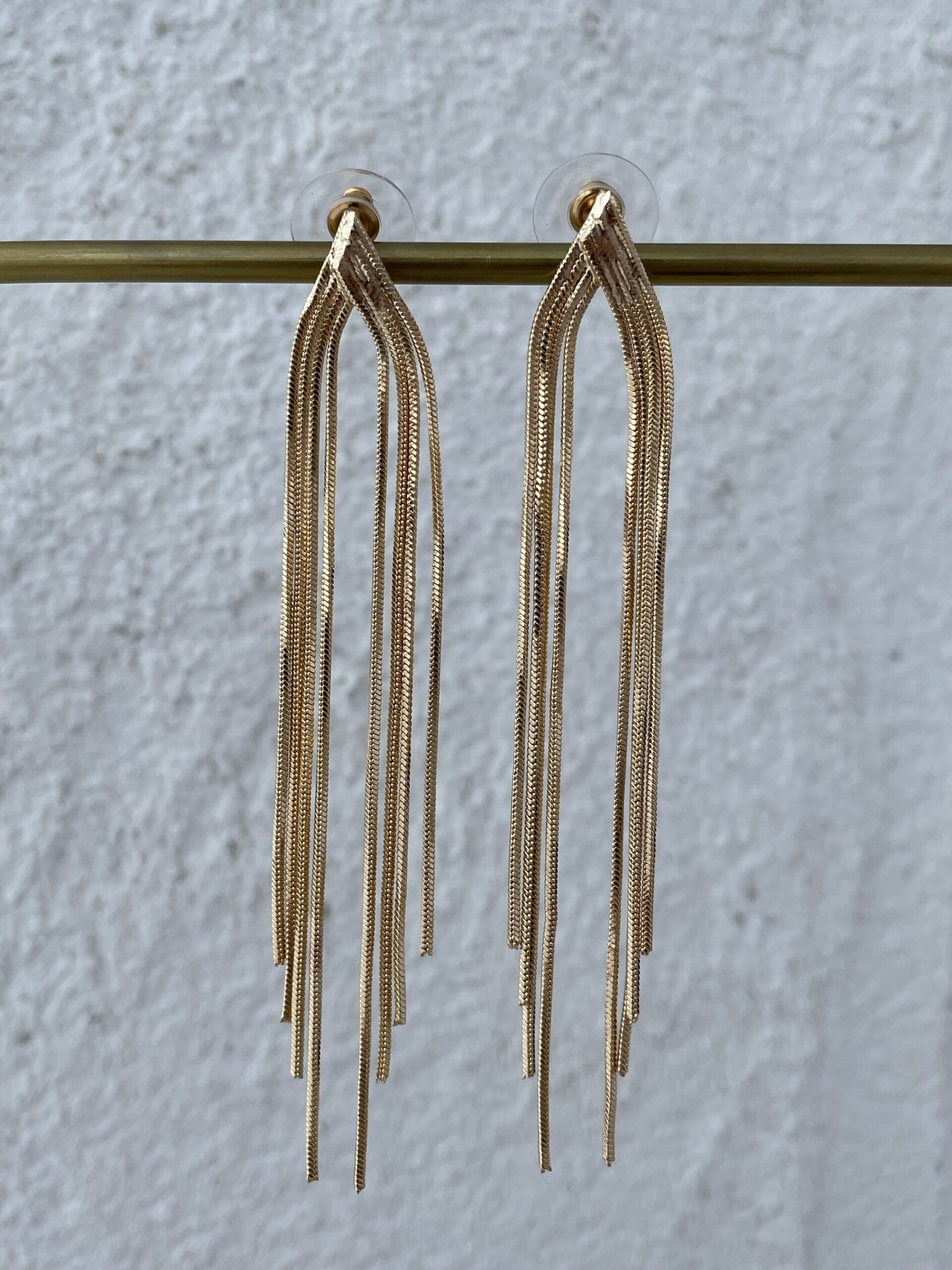 img_2935 Özel Seri Sallantılı Uzun Gold Küpe