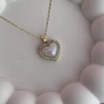 In Love Seri Zirkon Taşlı Sedefli Kalp Tasarım Gold Kolye