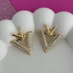 In Love Seri Zirkon Taşlı V Tasarım Gold Marka Küpe