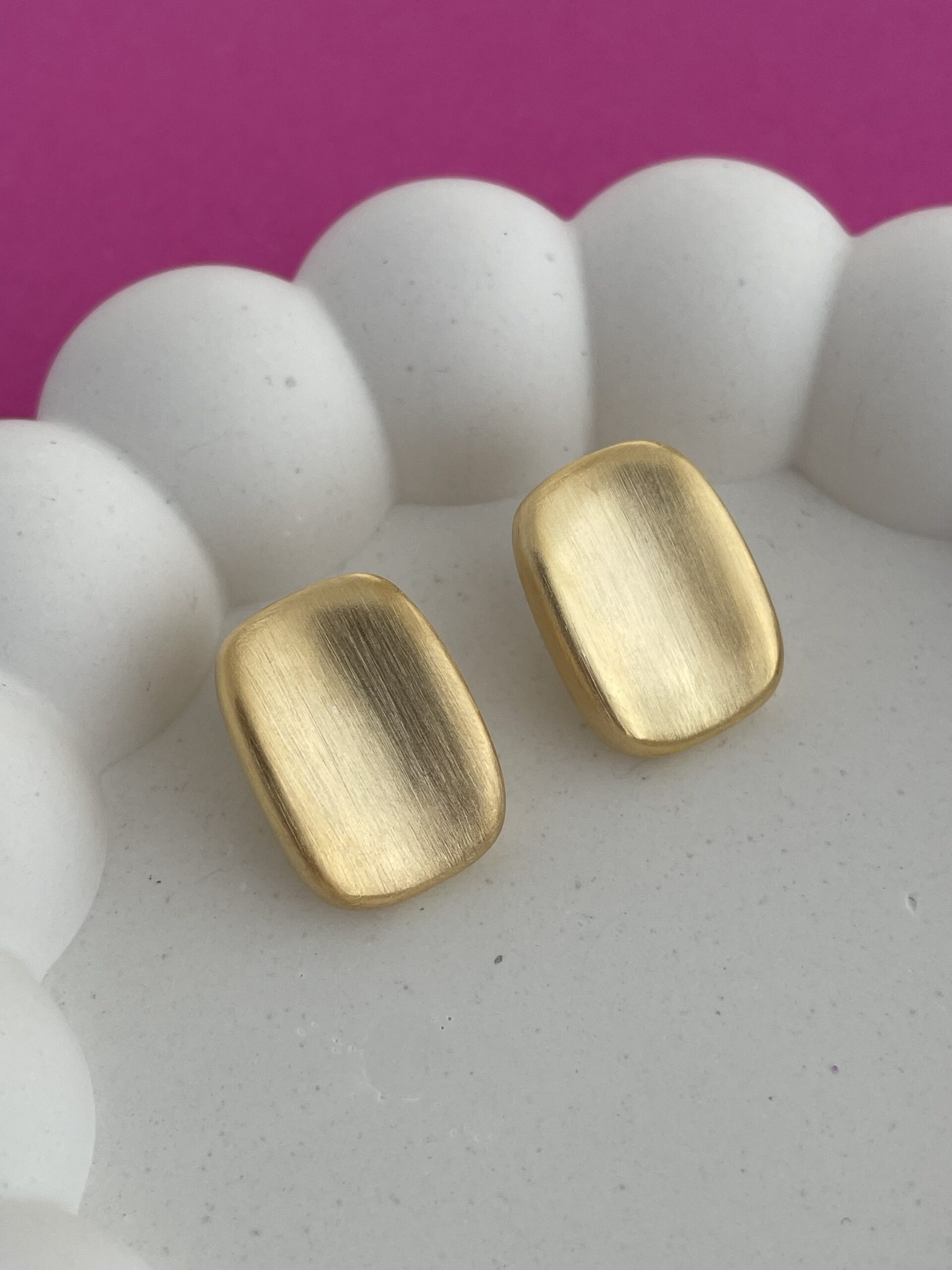 img_3845 In Love Seri Dikdörtgen Tasarım Gold Marka Küpe