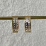 Çelik Zirkon Taşlı Geometrik Desen Gold Küpe