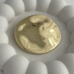 Özel Seri Asimetrik Desen Gold Plaka Broş