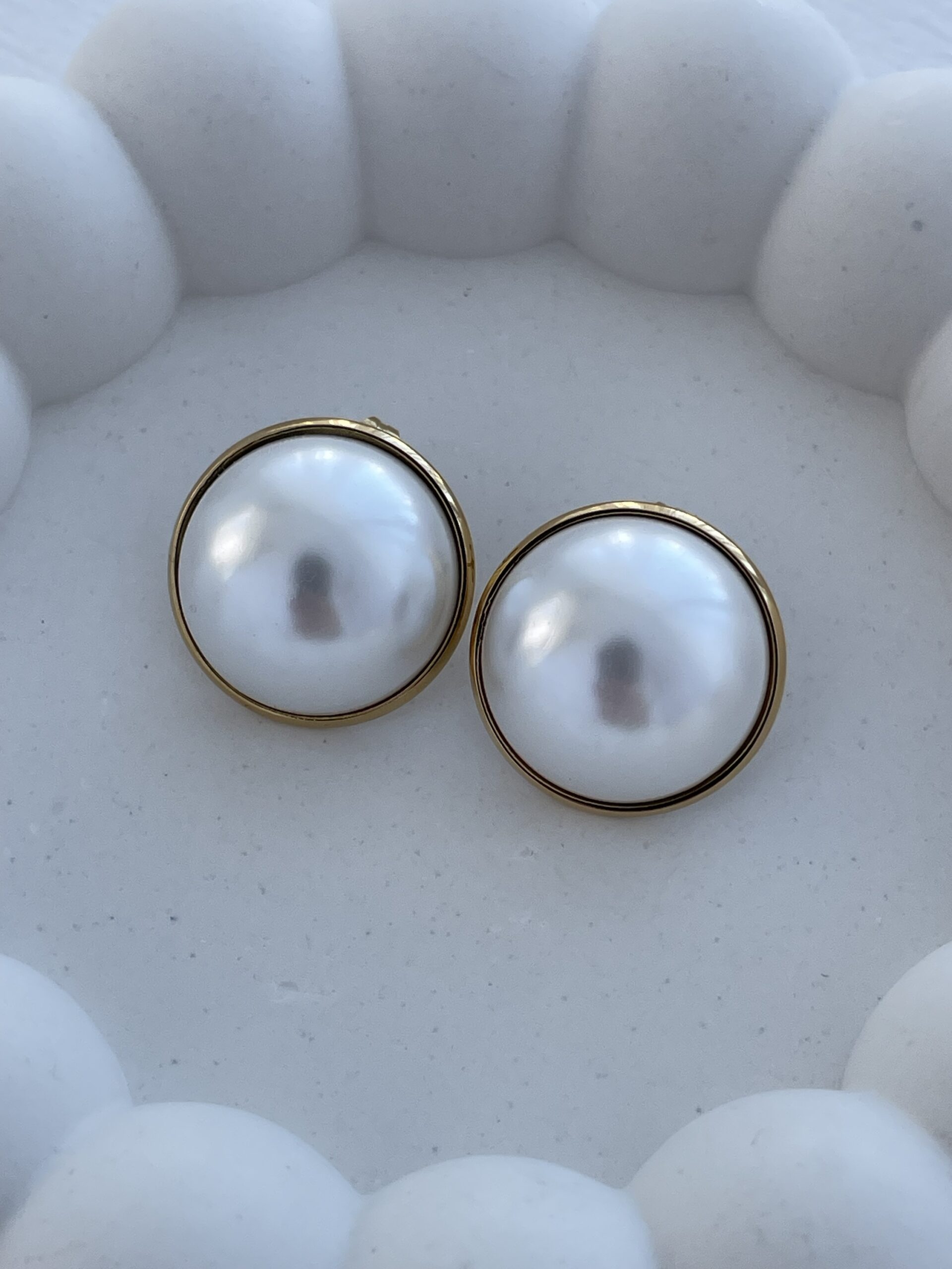 img_5409 Çelik Geometrik Tasarım Gold İnci Küpe