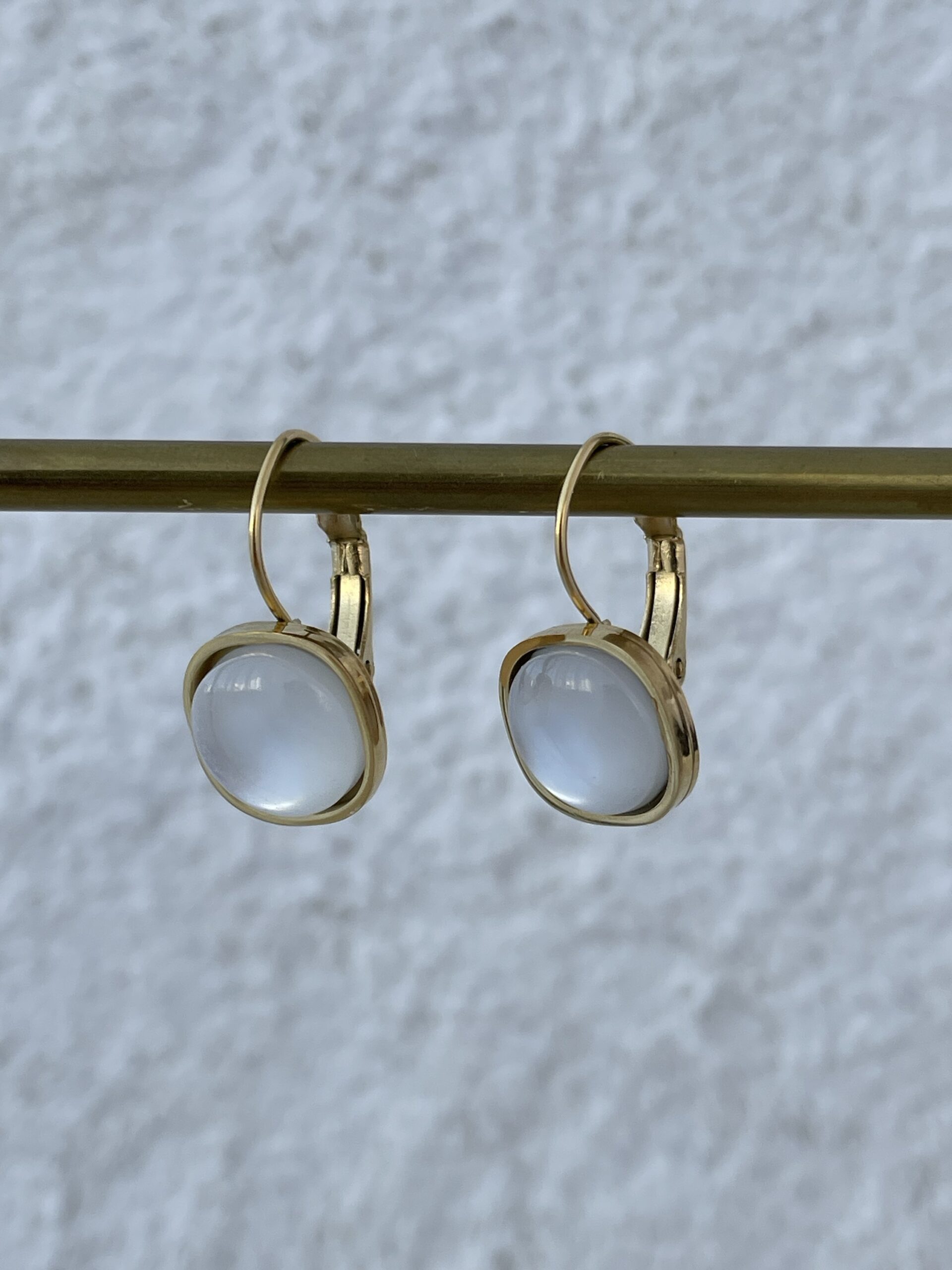 img_5449 Çelik Geometrik Tasarım Sedefli Gold Küpe