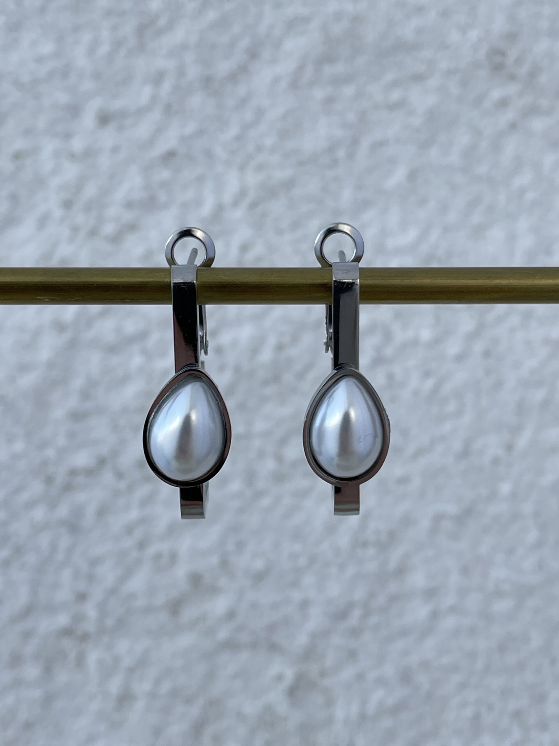 img_5452 Çelik İnci Detaylı Dikdörtgen Tasarım Gümüş Halka Küpe