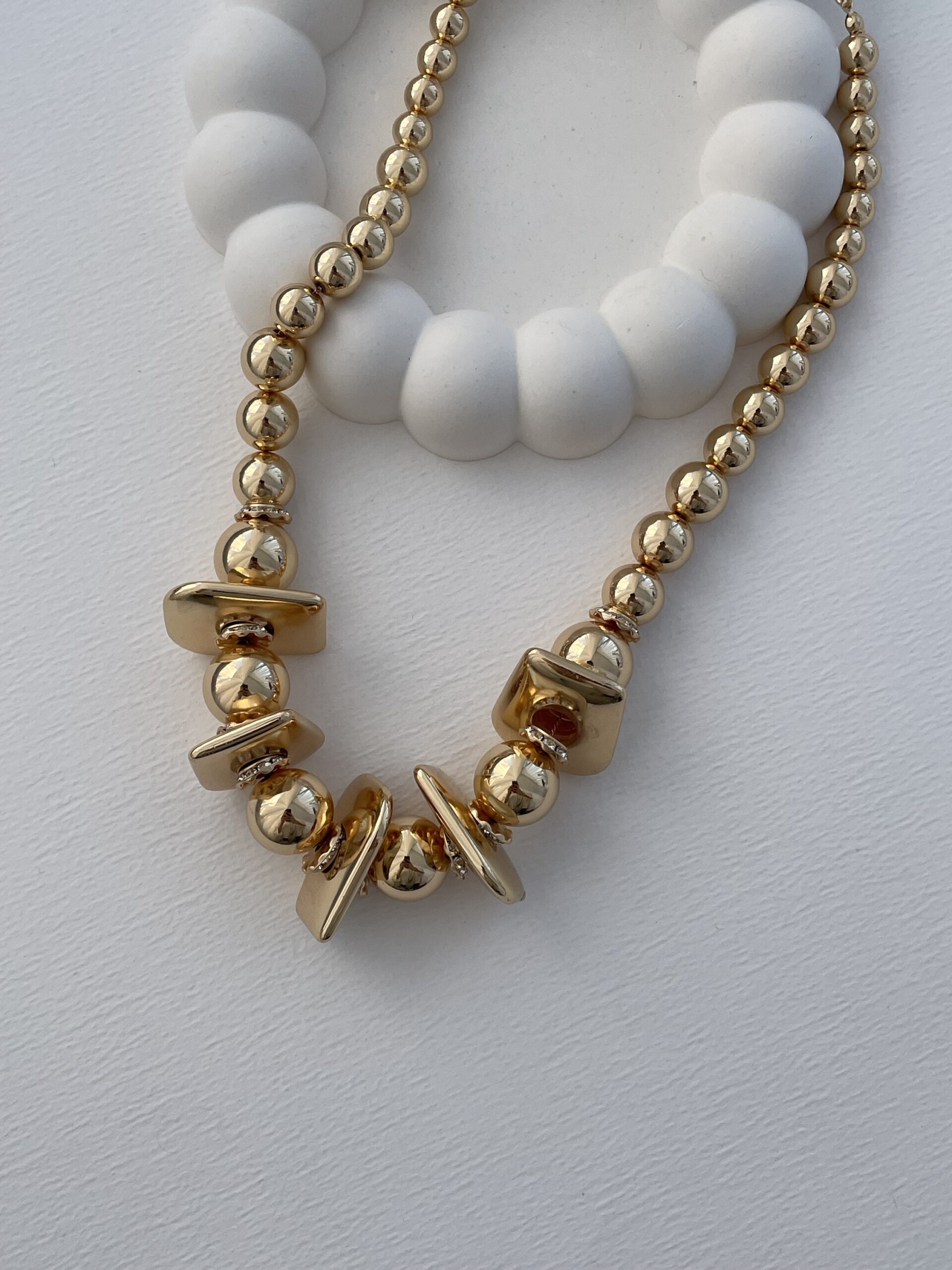 img_5621 Özel Seri Top Tasarım Dikdörtgen Plakalı Gold Kolye