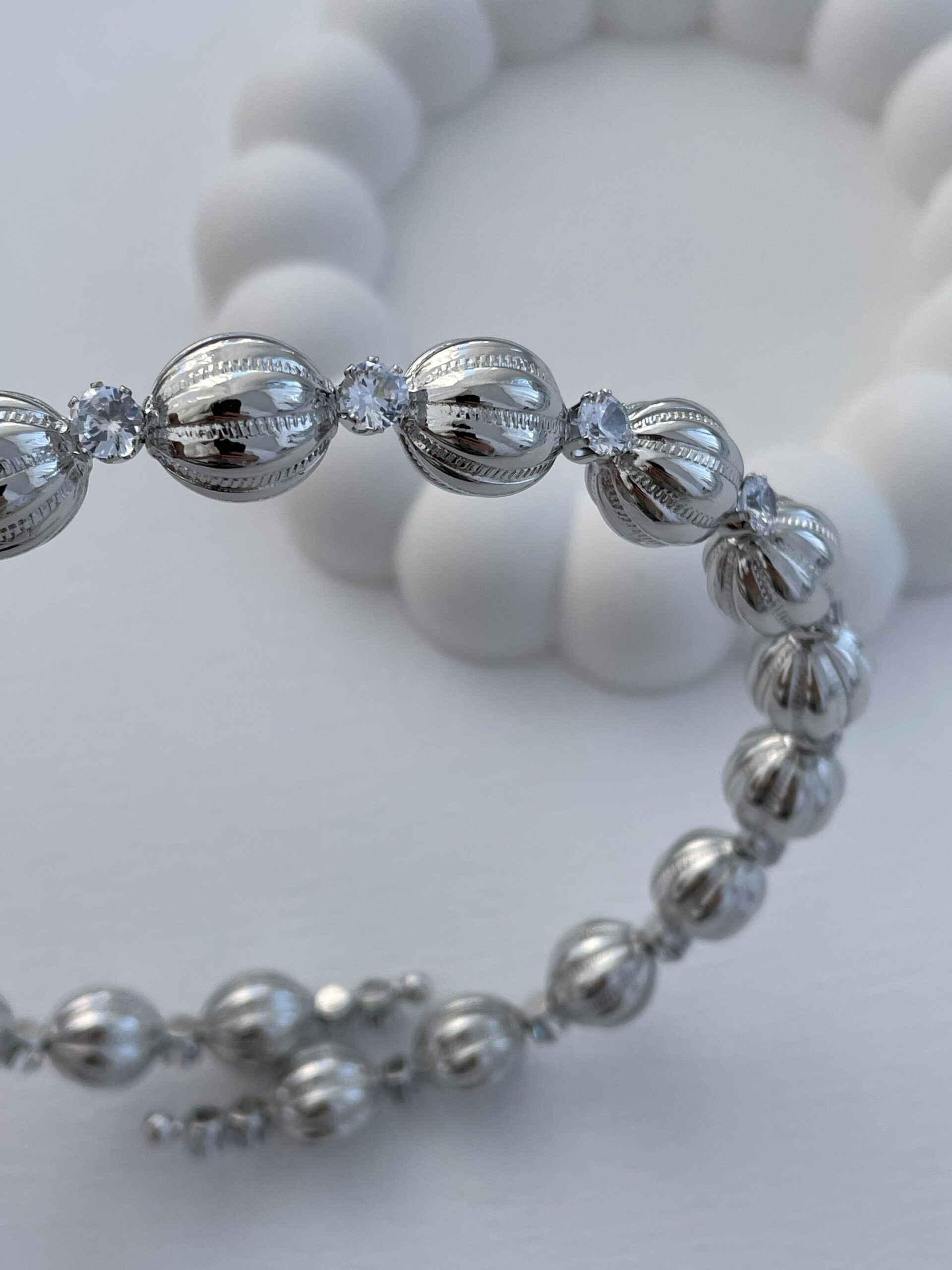 img_5668 Özel Seri Desenli Tek Taş Gümüş Top Choker Kolye