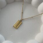 Çelik Dikdörtgen Tasarım Gold Plaka Kolye