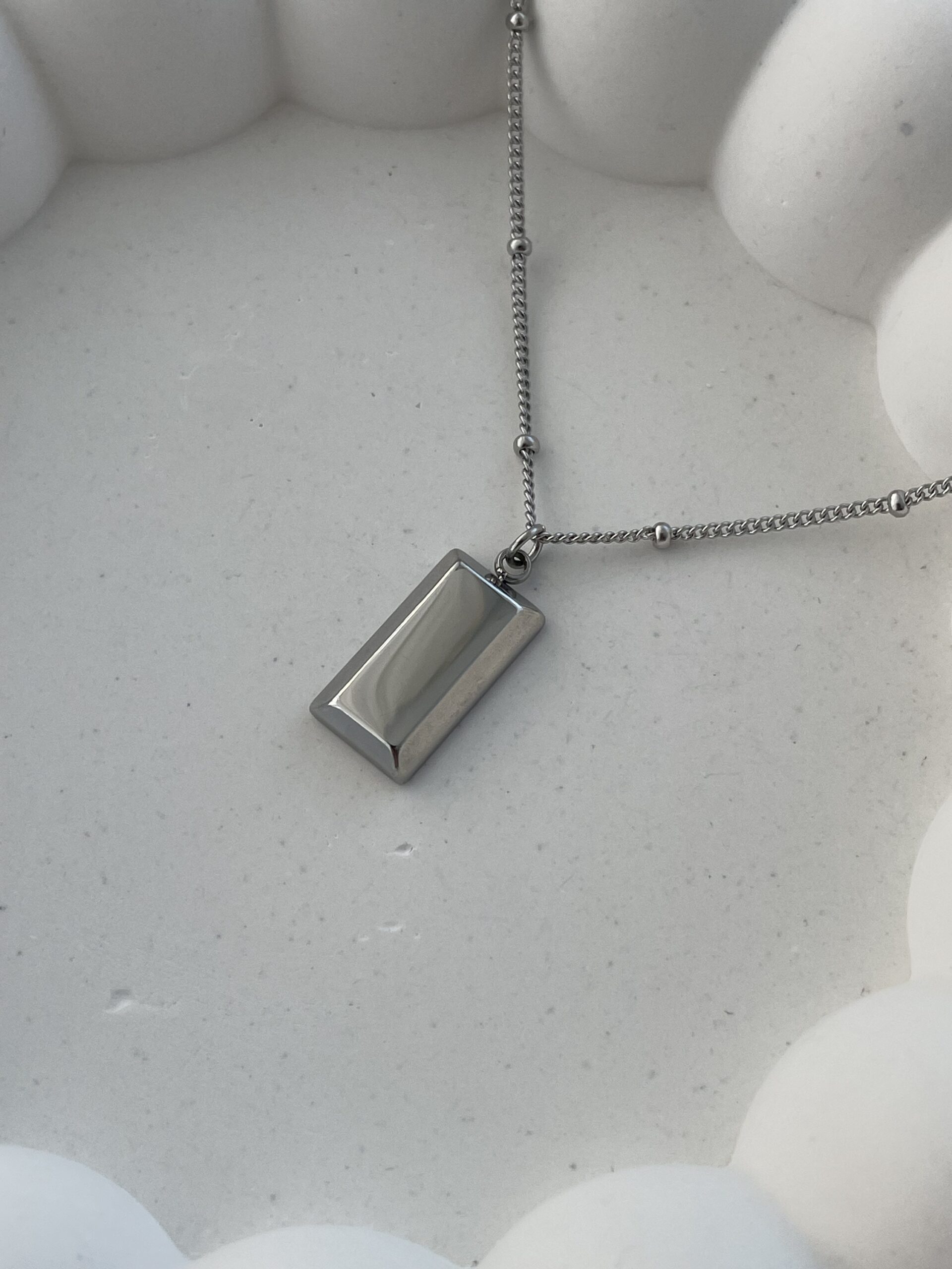 img_5942 Çelik Dikdörtgen Tasarım Gümüş Plaka Kolye