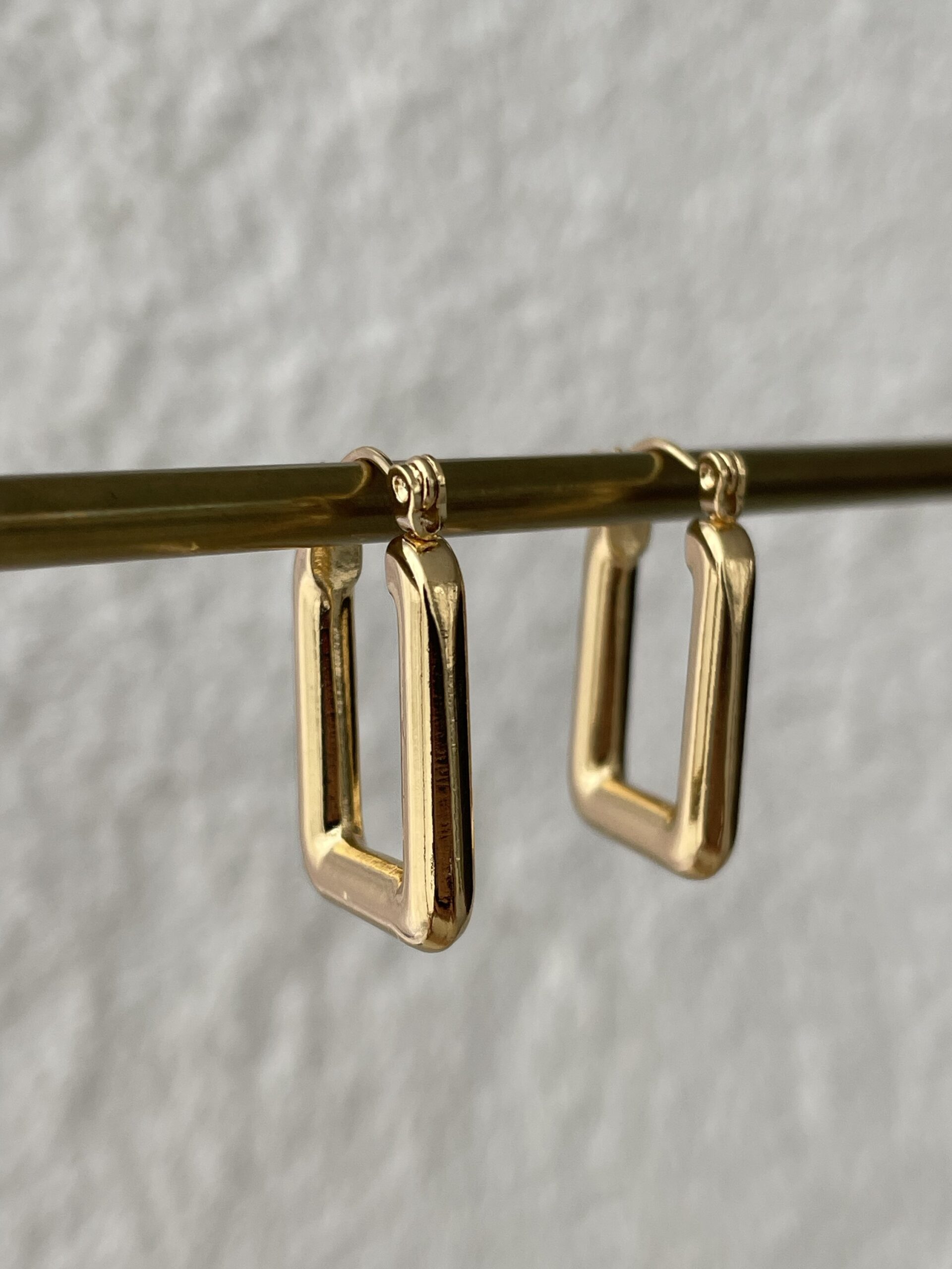 img_7056 Çelik Minimal Dikdörtgen Gold Küpe