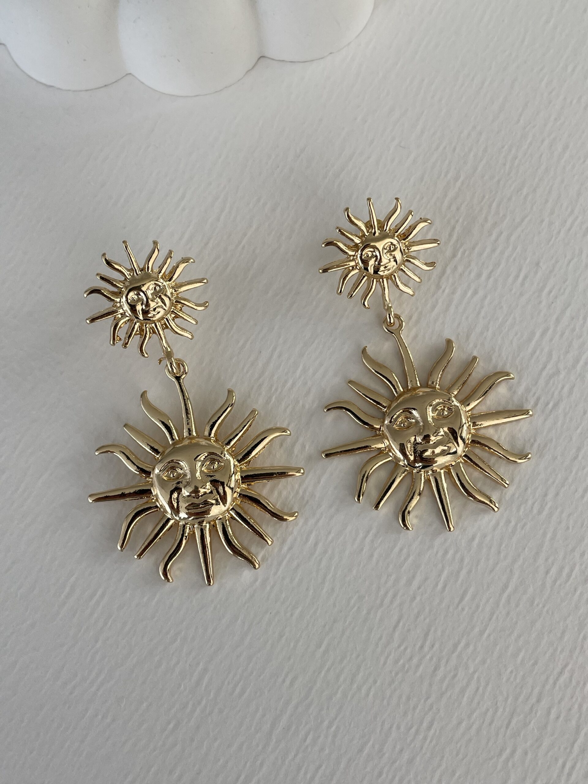 img_8464 Özel Seri Güneş Tasarım Gold Sallantılı Küpe