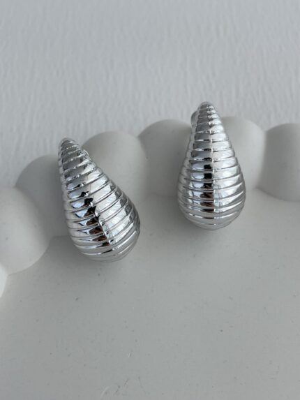 Özel Seri Metalik Gümüş Damla Tasarım Marka Küpe