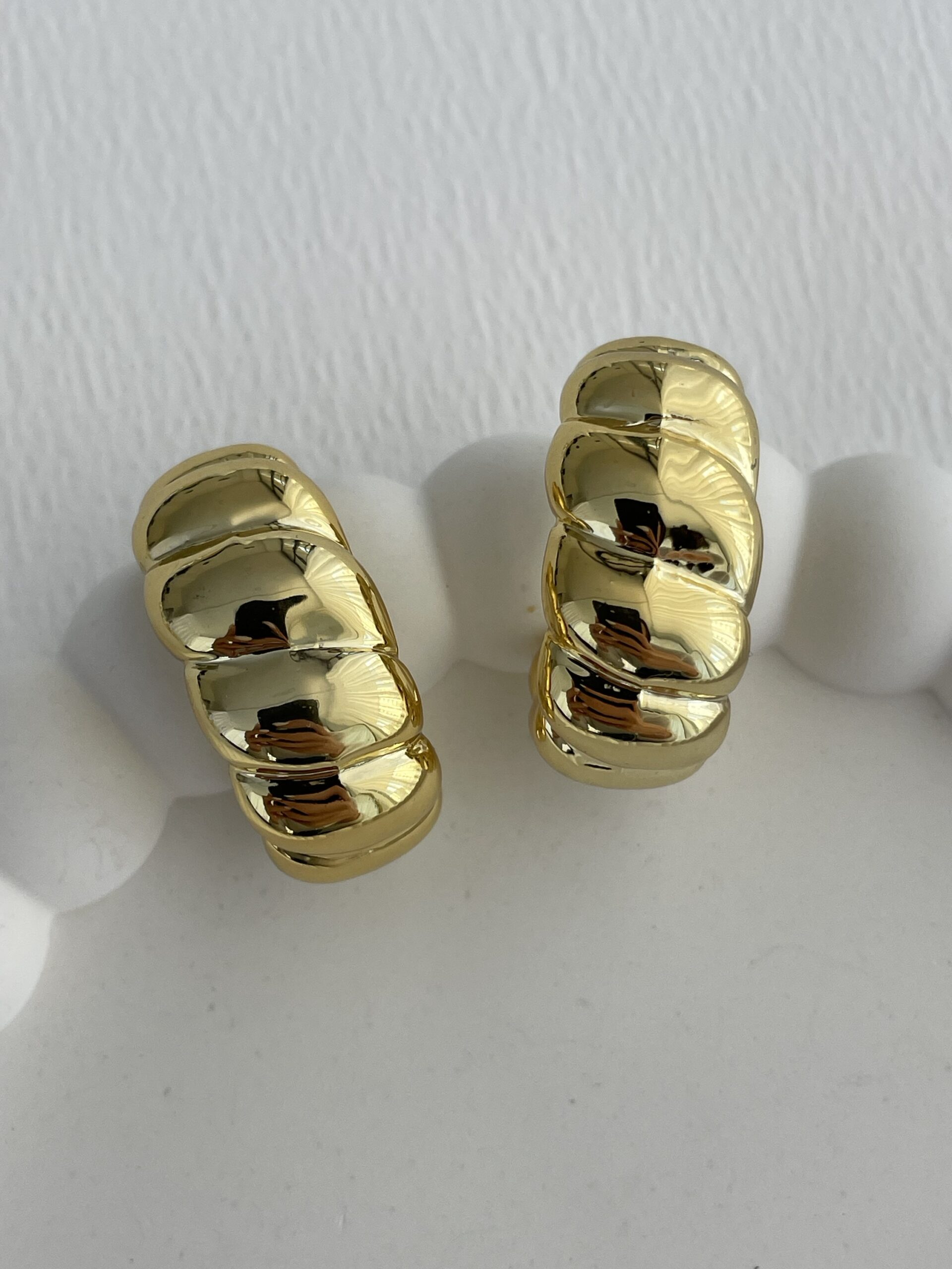 img_0126 Özel Seri Gurmet Tasarım Metalik Gold Küpe