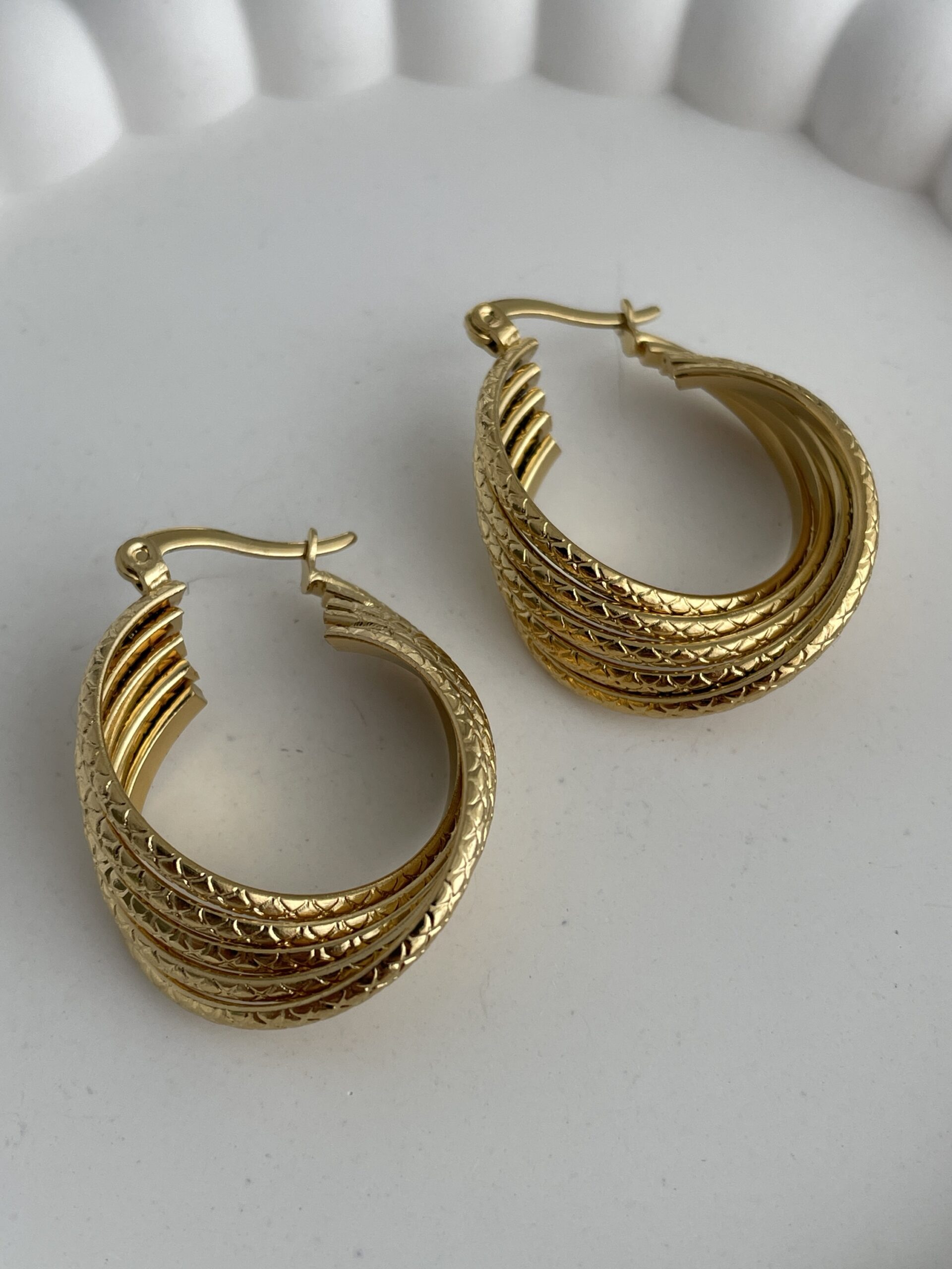 img_1675 Çelik Geometrik Desen Gold Küpe