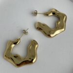 Çelik Soyut Tasarım Gold Halka Küpe