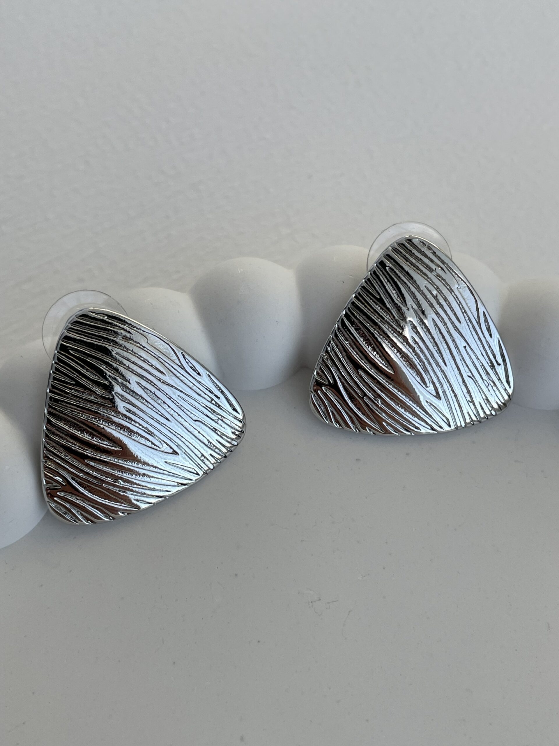 img_9872 Özel Seri Üçgen Tasarım Vintage Gümüş Küpe