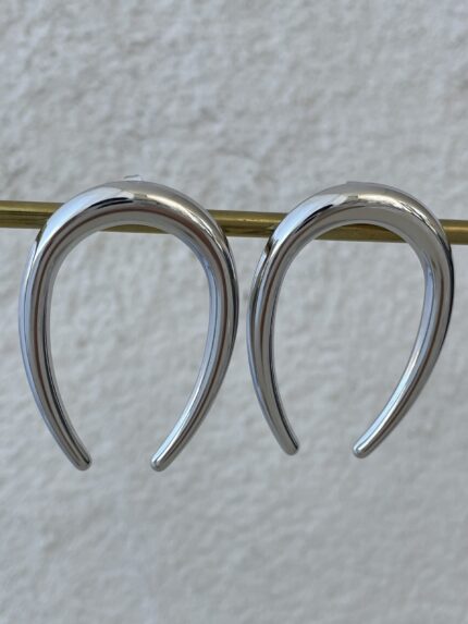 Çelik Oval Tasarım Gümüş U Küpe