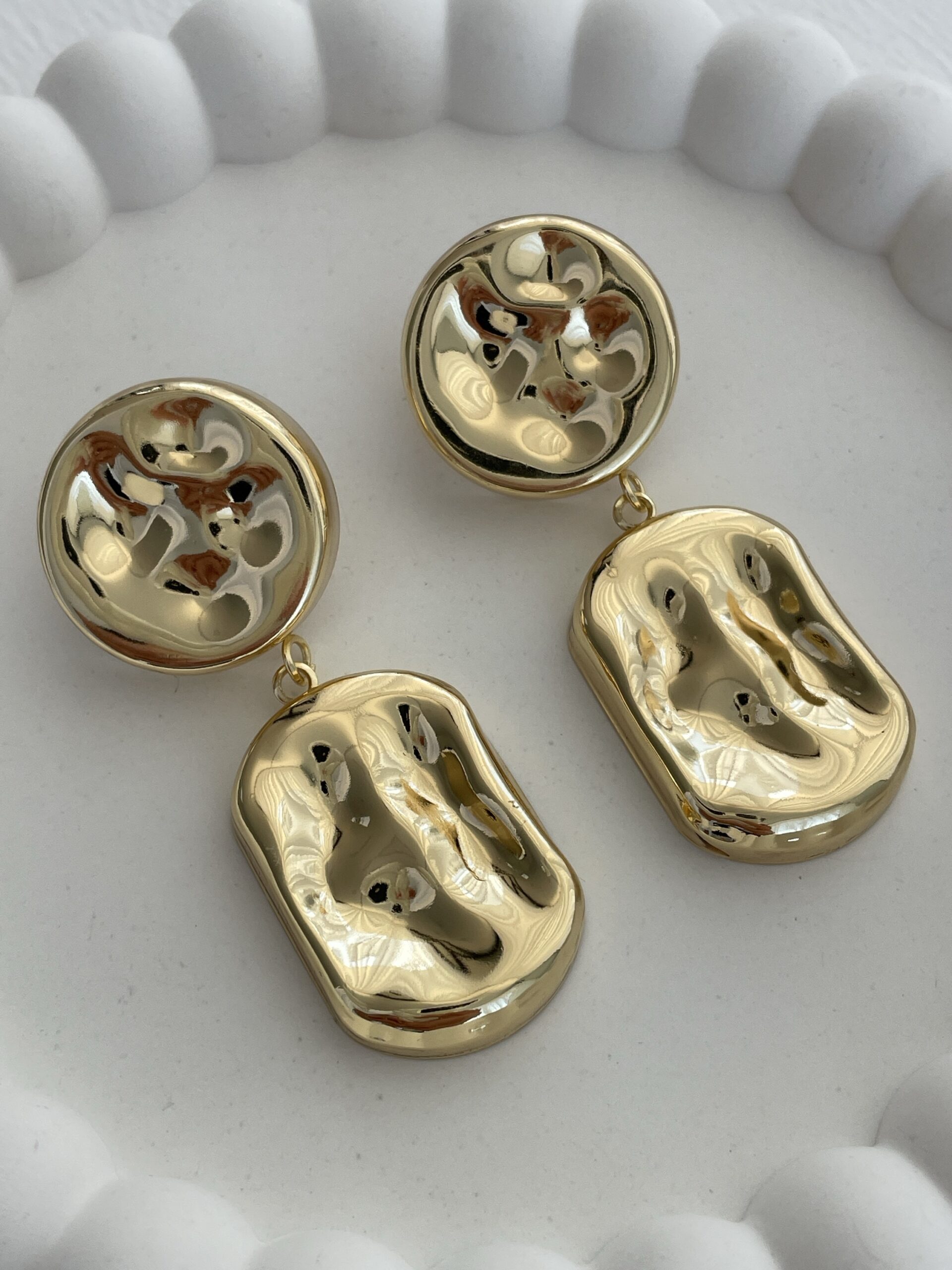 img_3930 Özel Seri Gold Yuvarlak Dikdörtgen Soyut Küpe