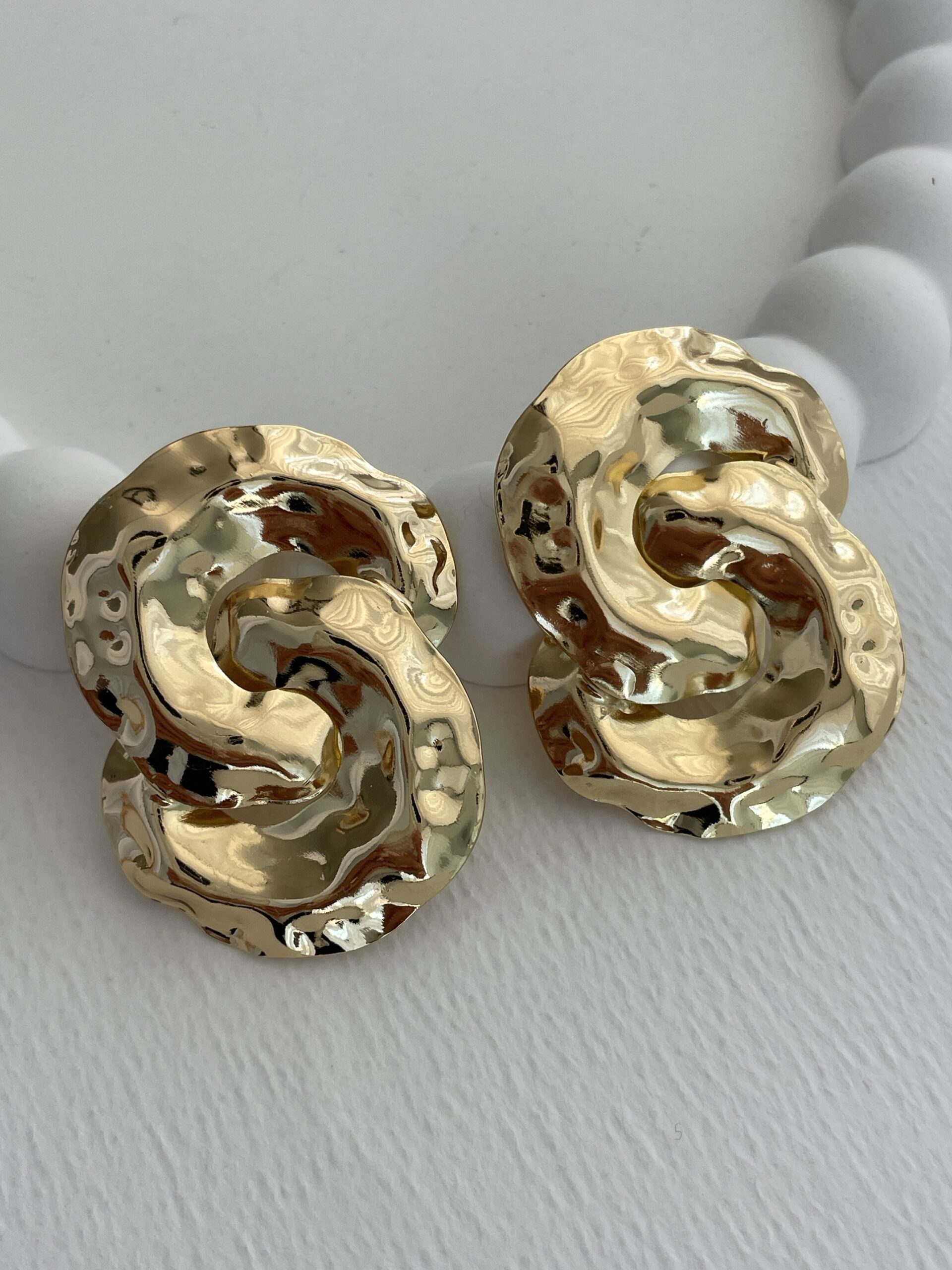 img_3937 Özel Seri S Desen Soyut Tasarım Gold Küpe