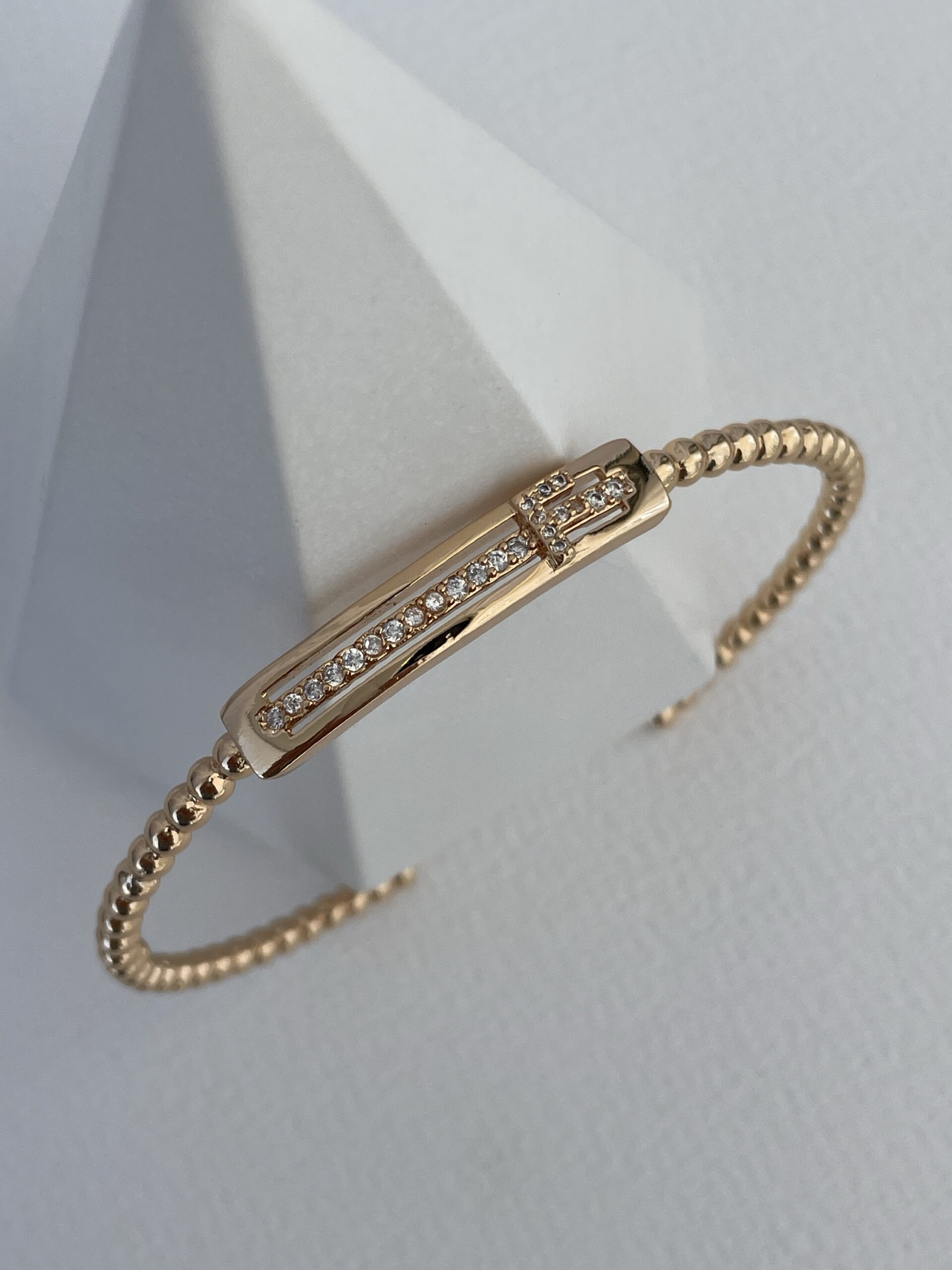 img_5113 Özel Seri Zirkon Taşlı F Harf Gold Ayarlanabilir Bileklik