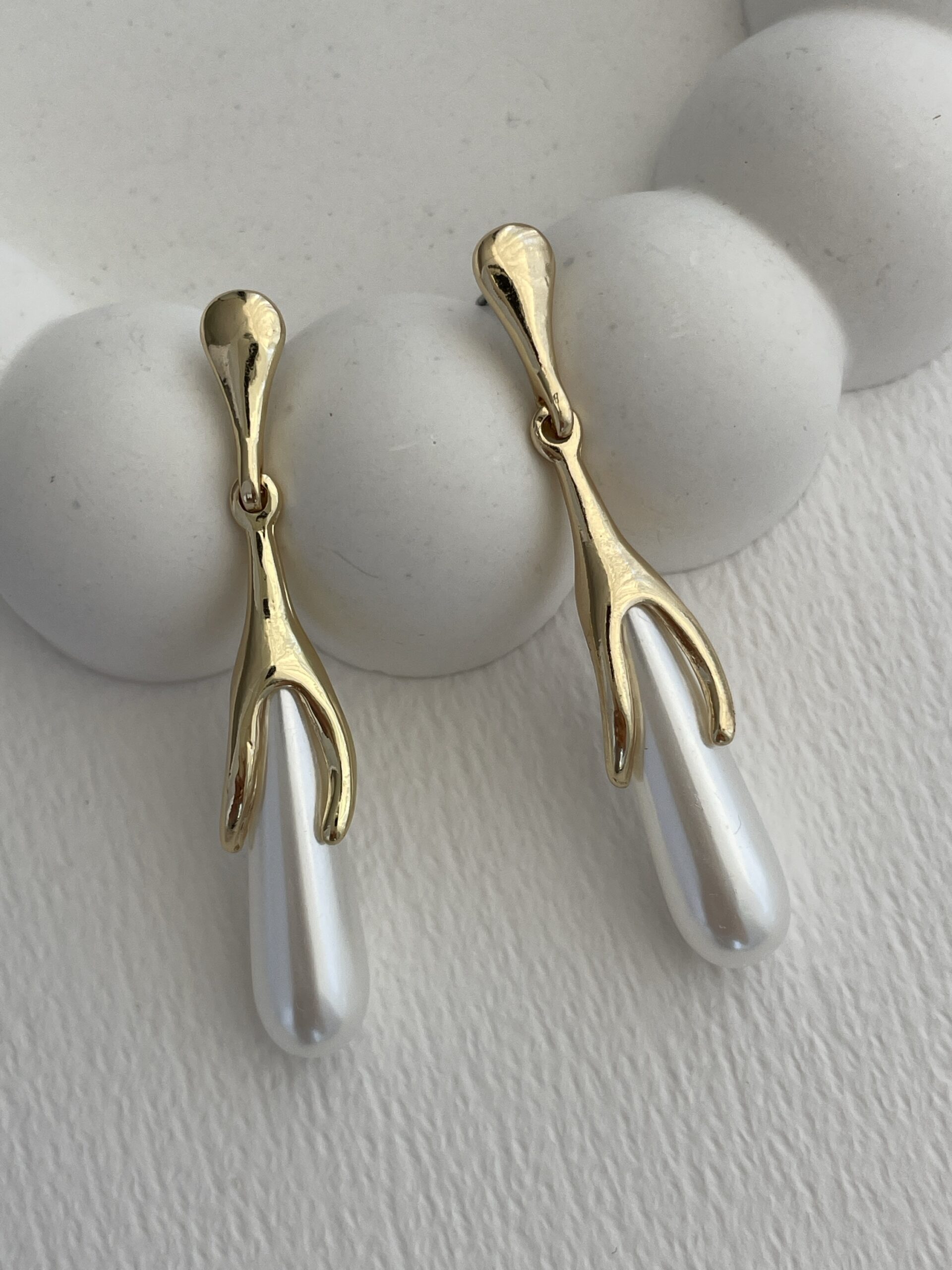 img_1085 Özel Seri Gold Damla Tasarım İnci Küpe